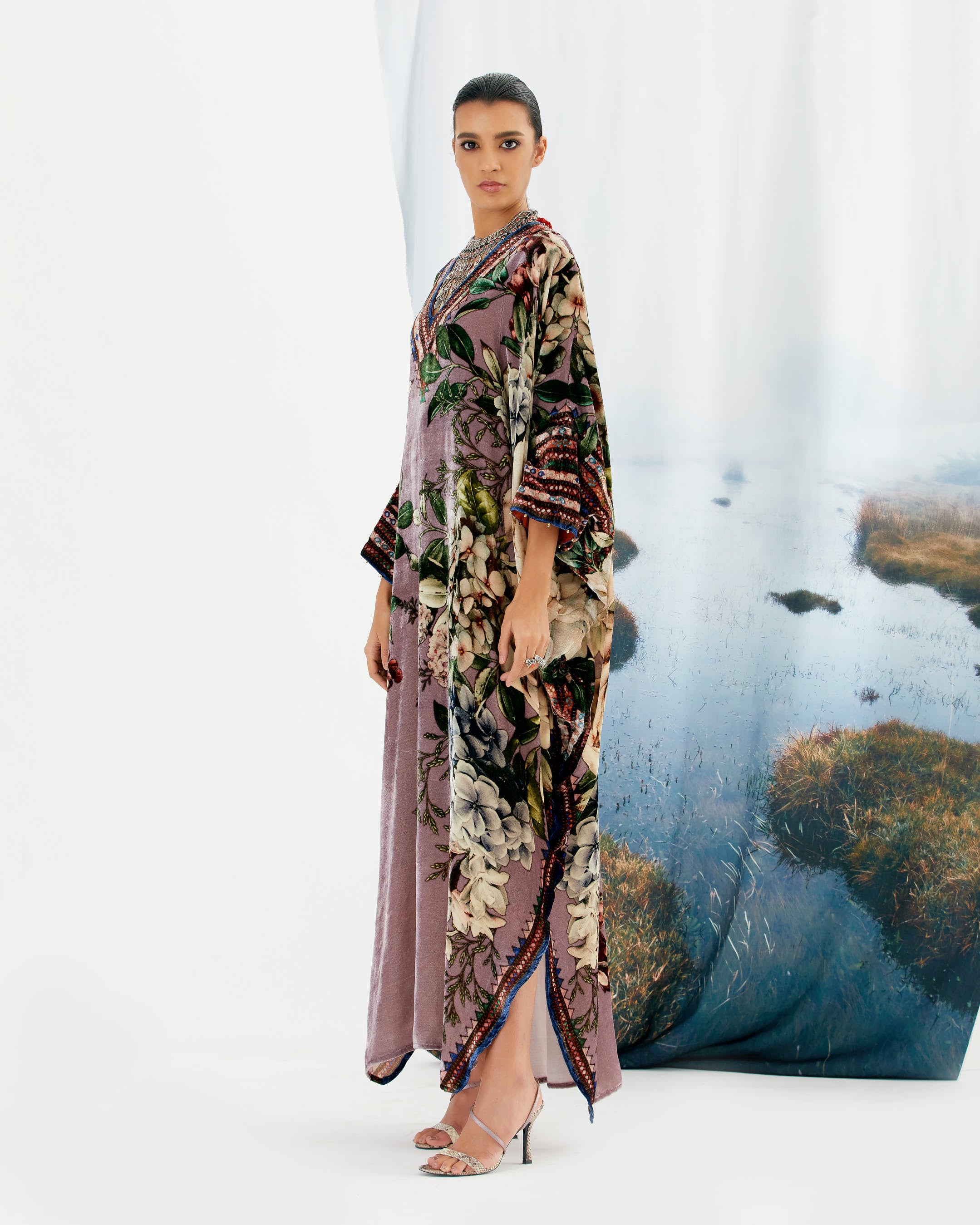 Notting Hill : Kainat - Lavender