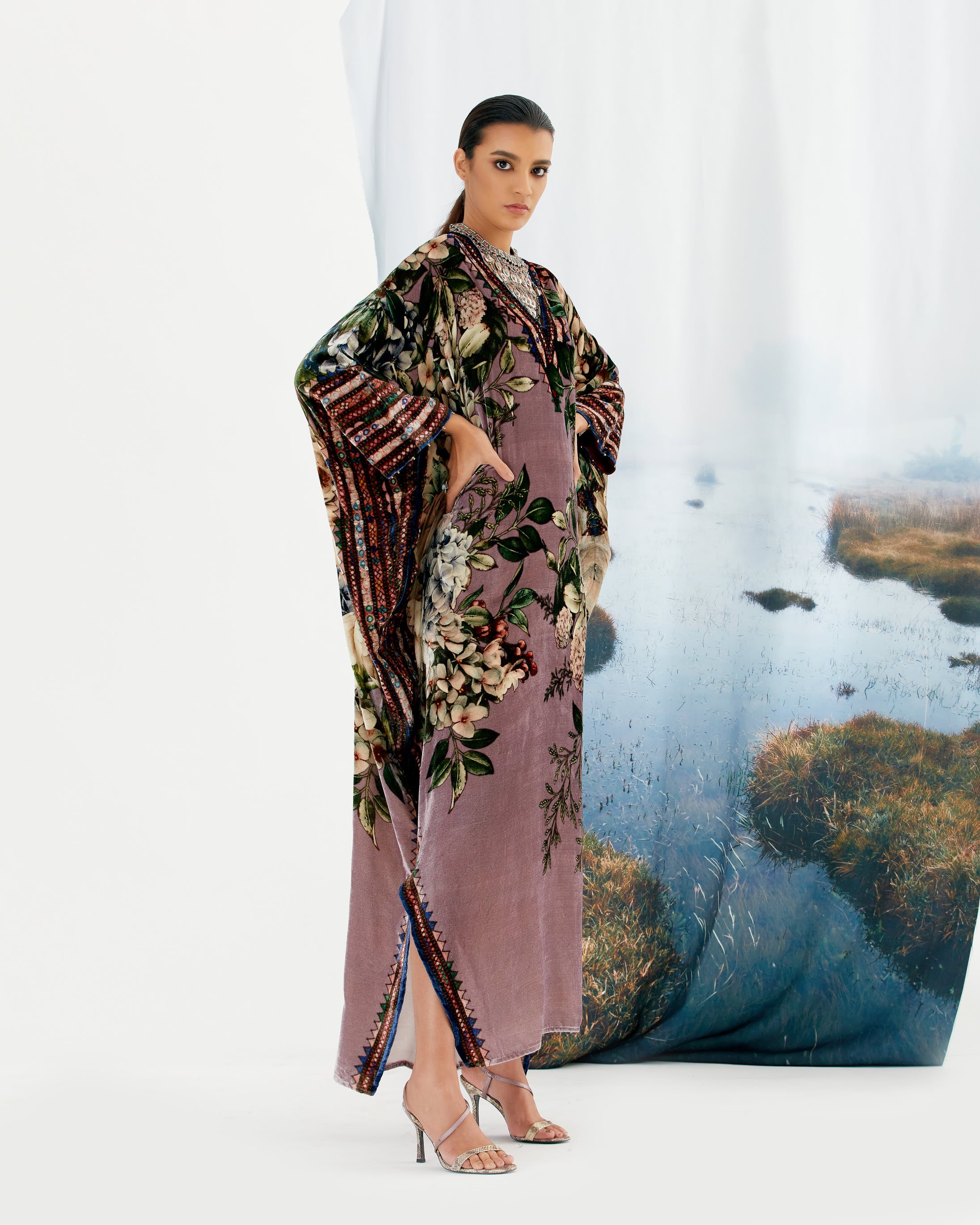 Notting Hill : Kainat - Lavender