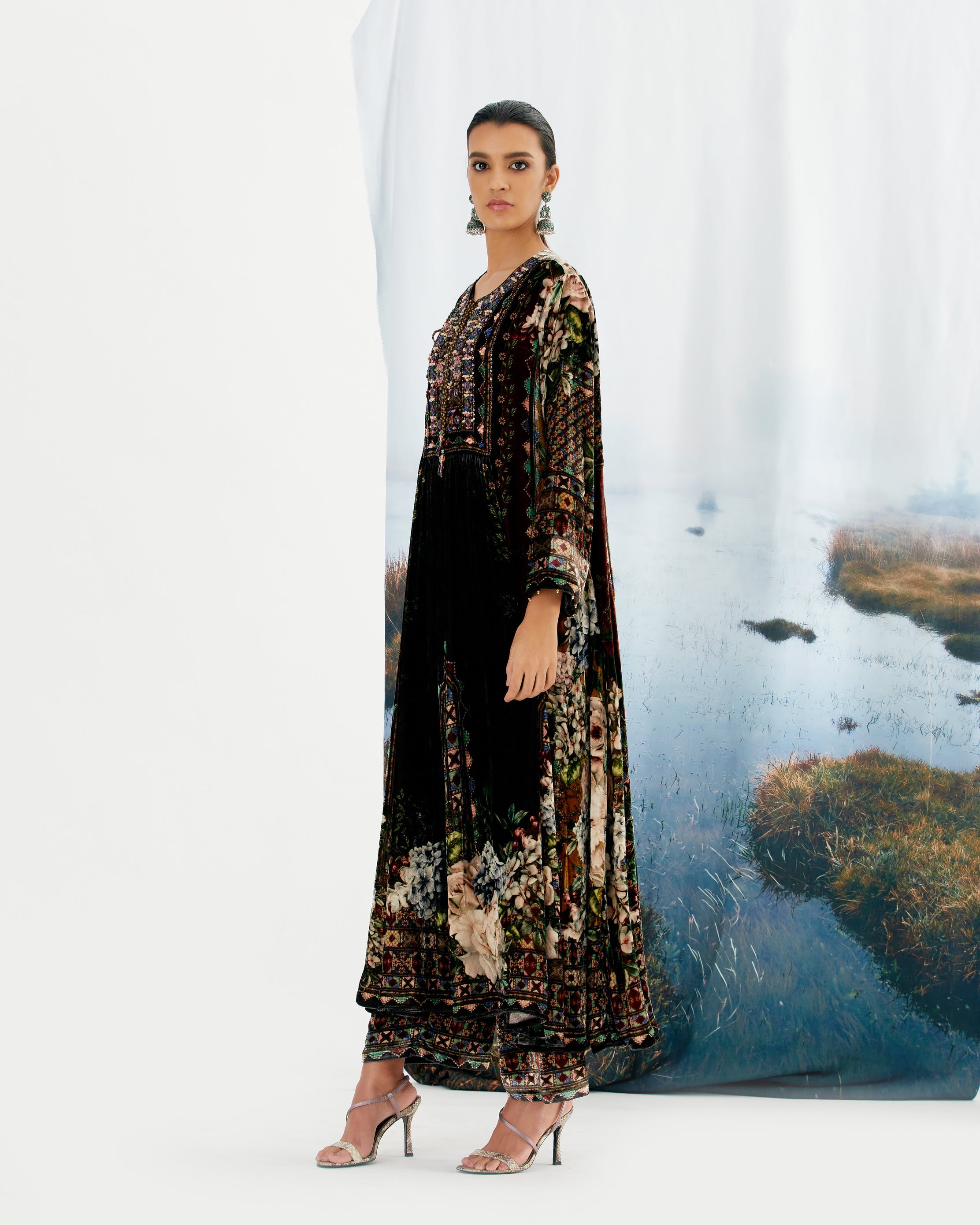 Notting Hill : Anisha - Black