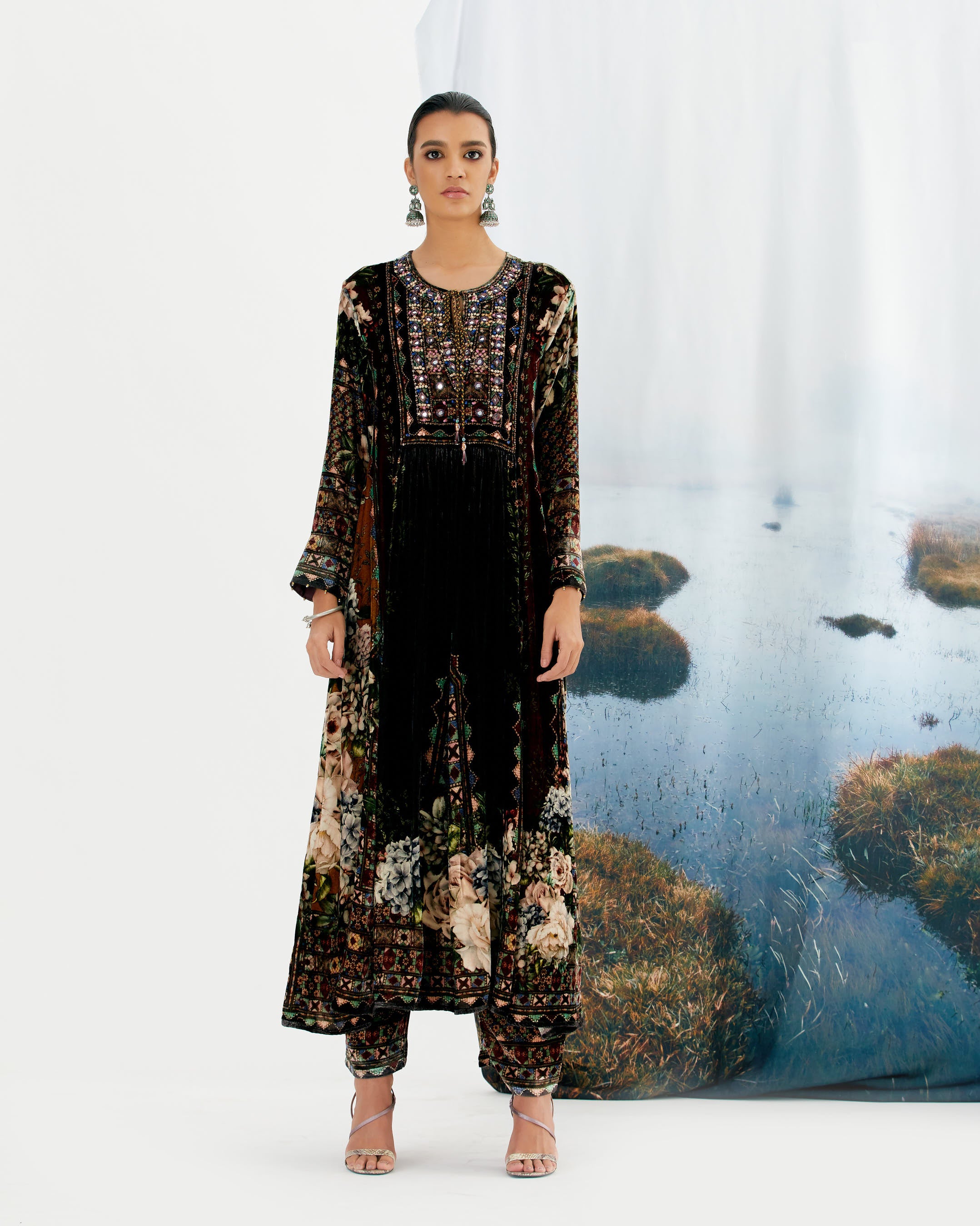 Notting Hill : Anisha - Black