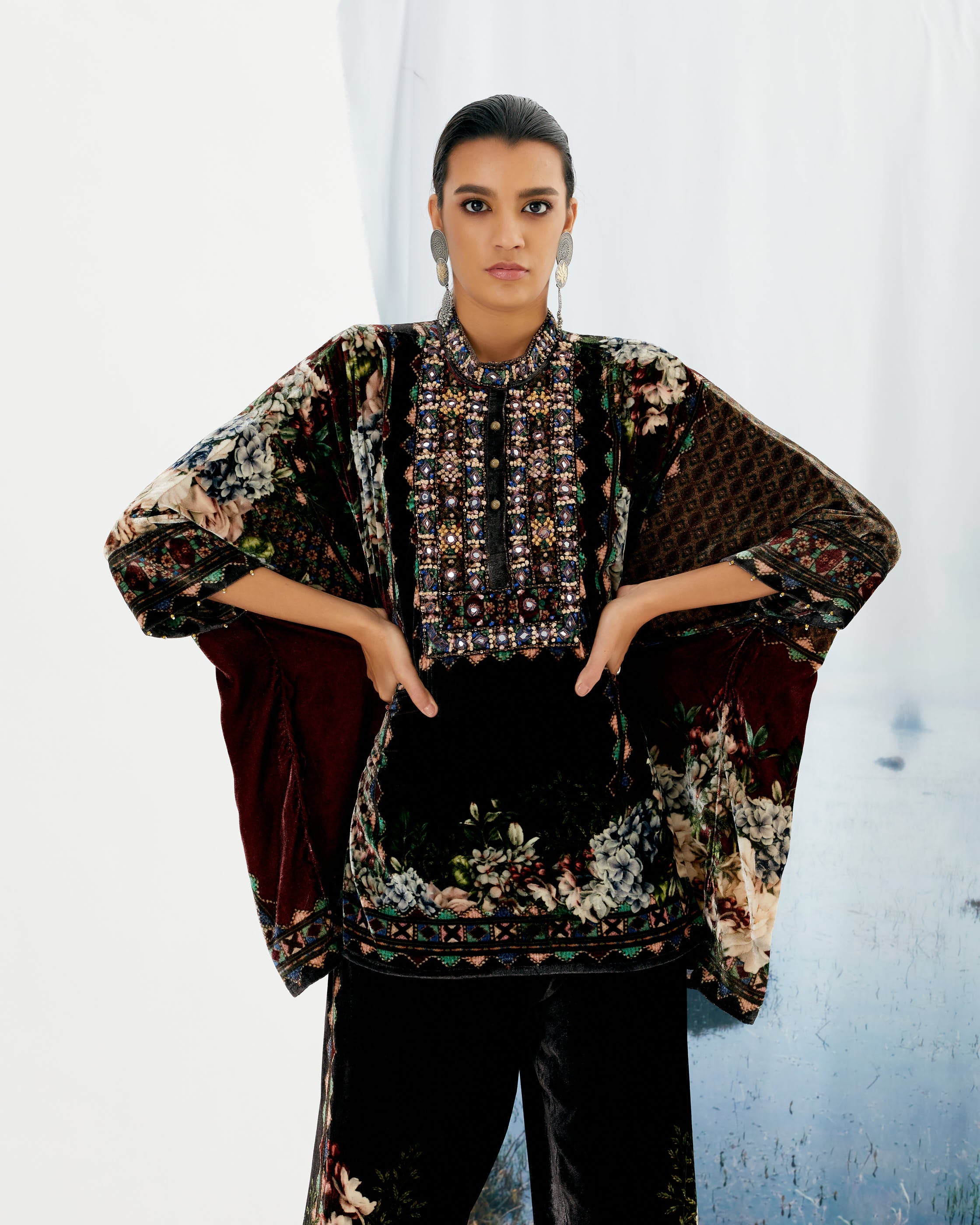 Notting Hill : Chanel - Black