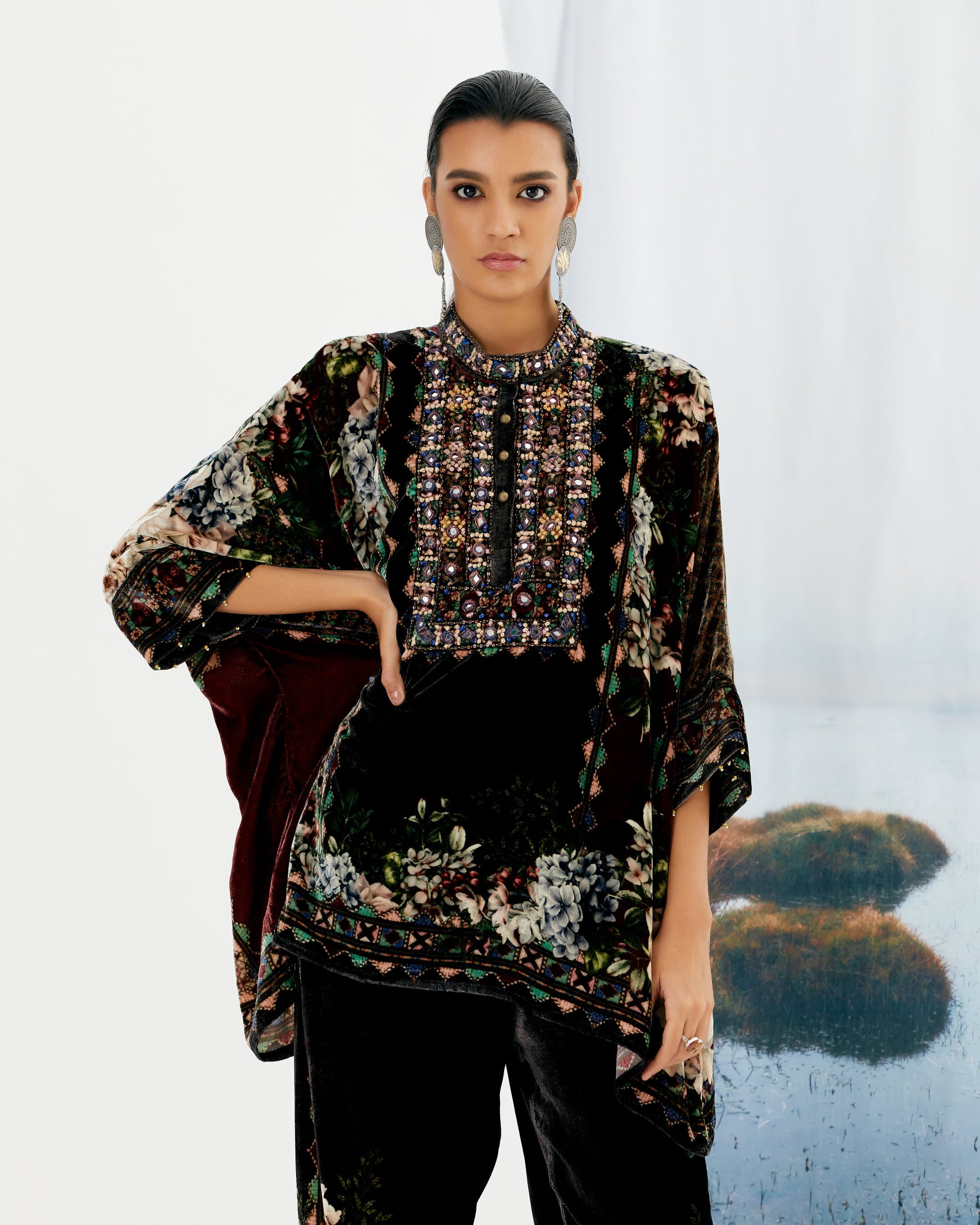 Notting Hill : Chanel - Black
