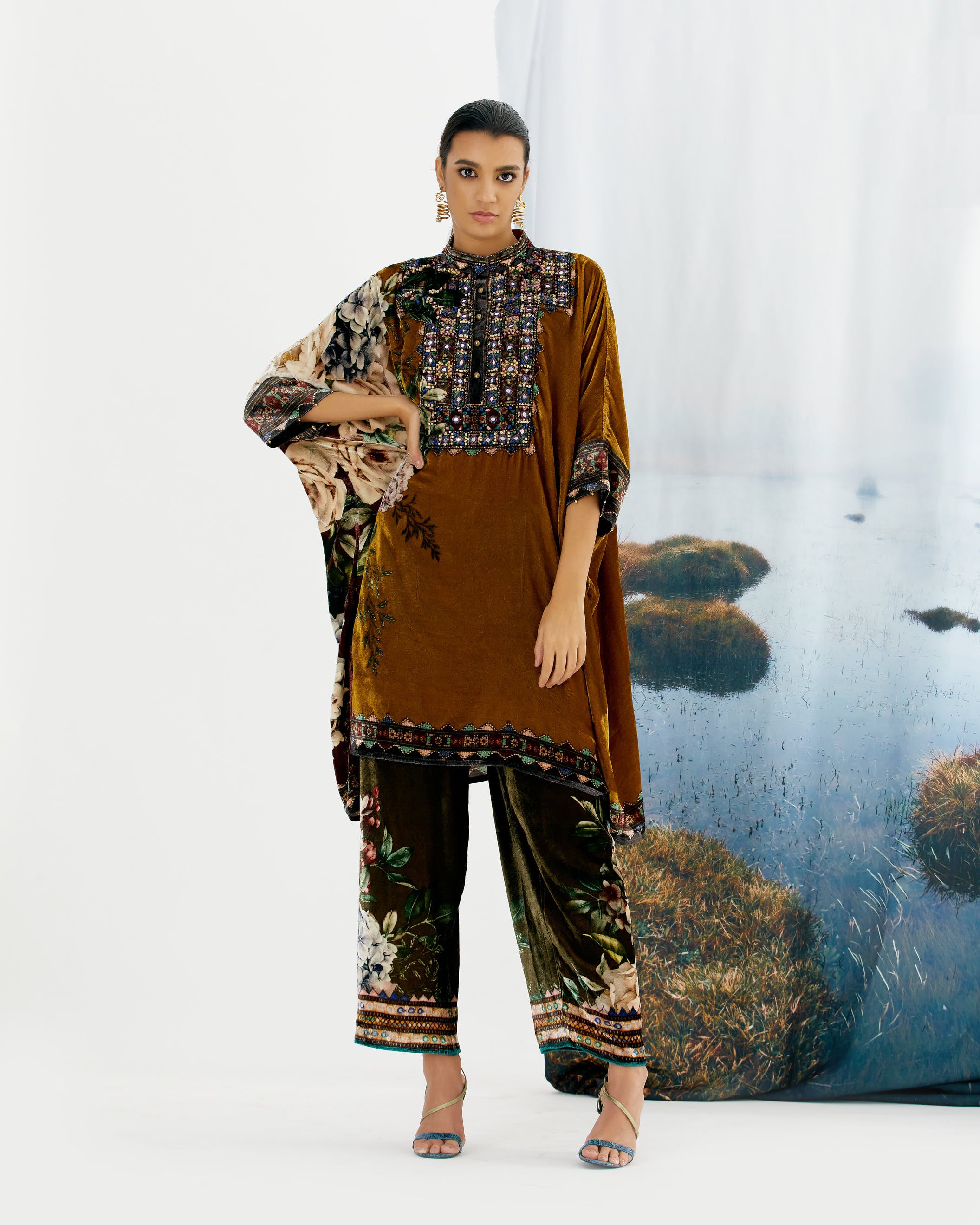 Notting Hill : Chanel 36"- Mustard