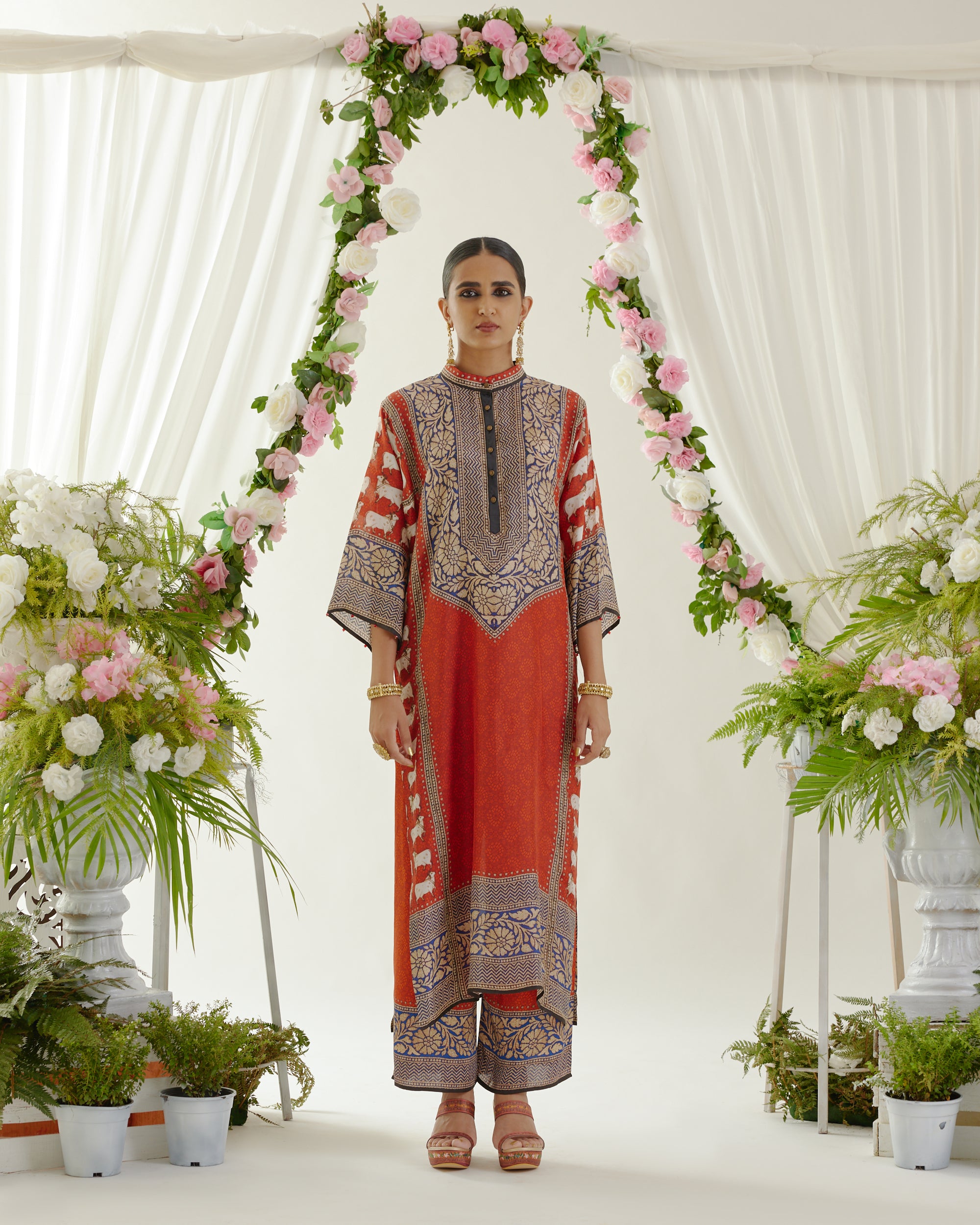 Vrindavan : Ghazala - Red