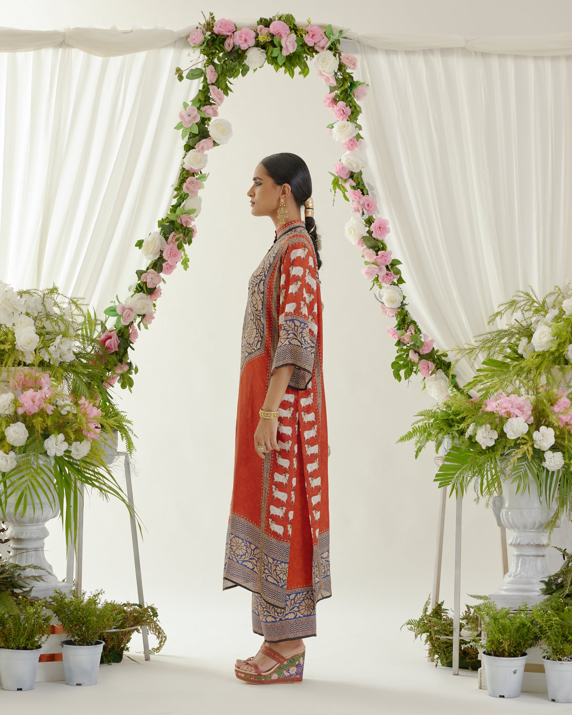 Vrindavan : Ghazala - Red