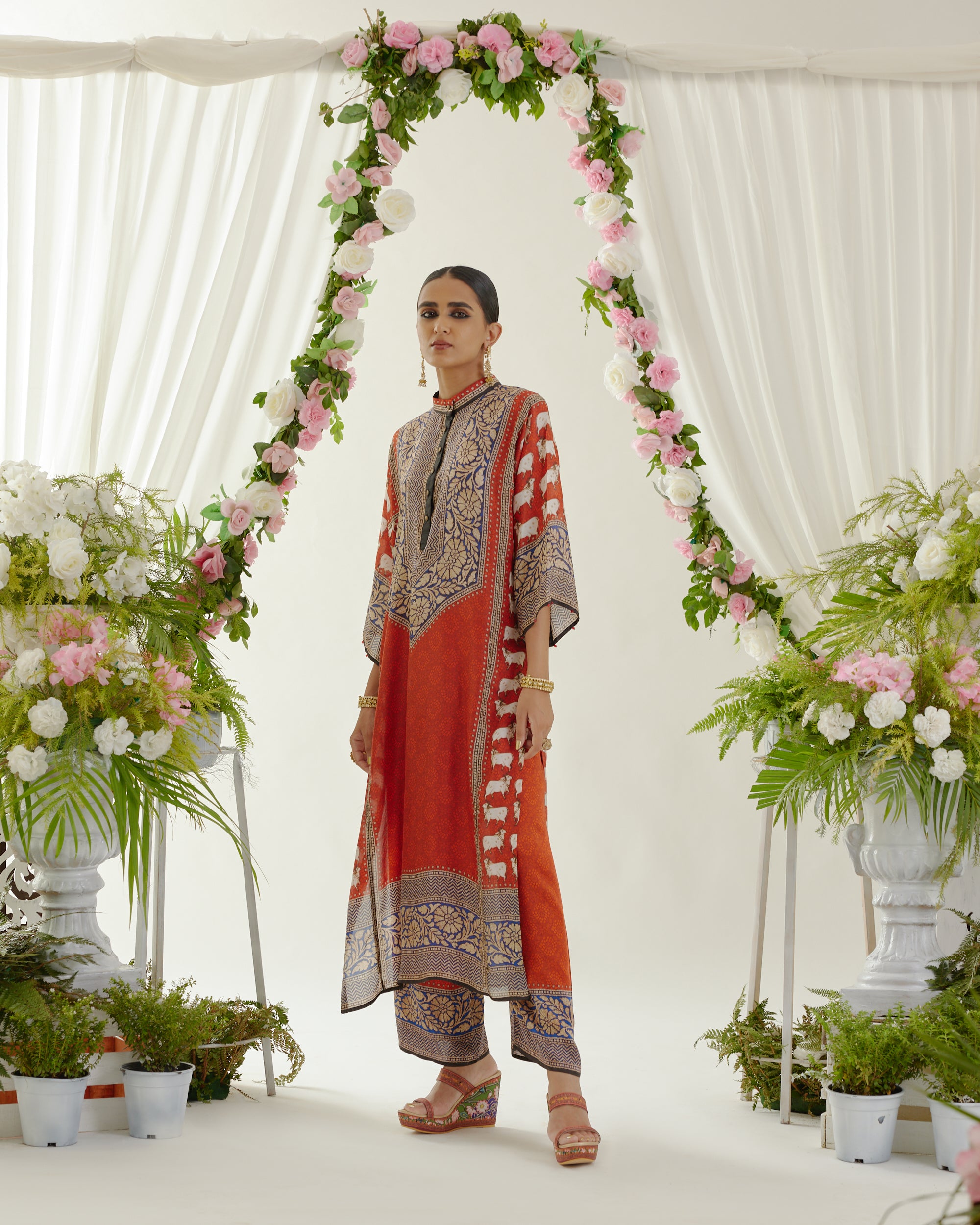 Vrindavan : Ghazala - Red