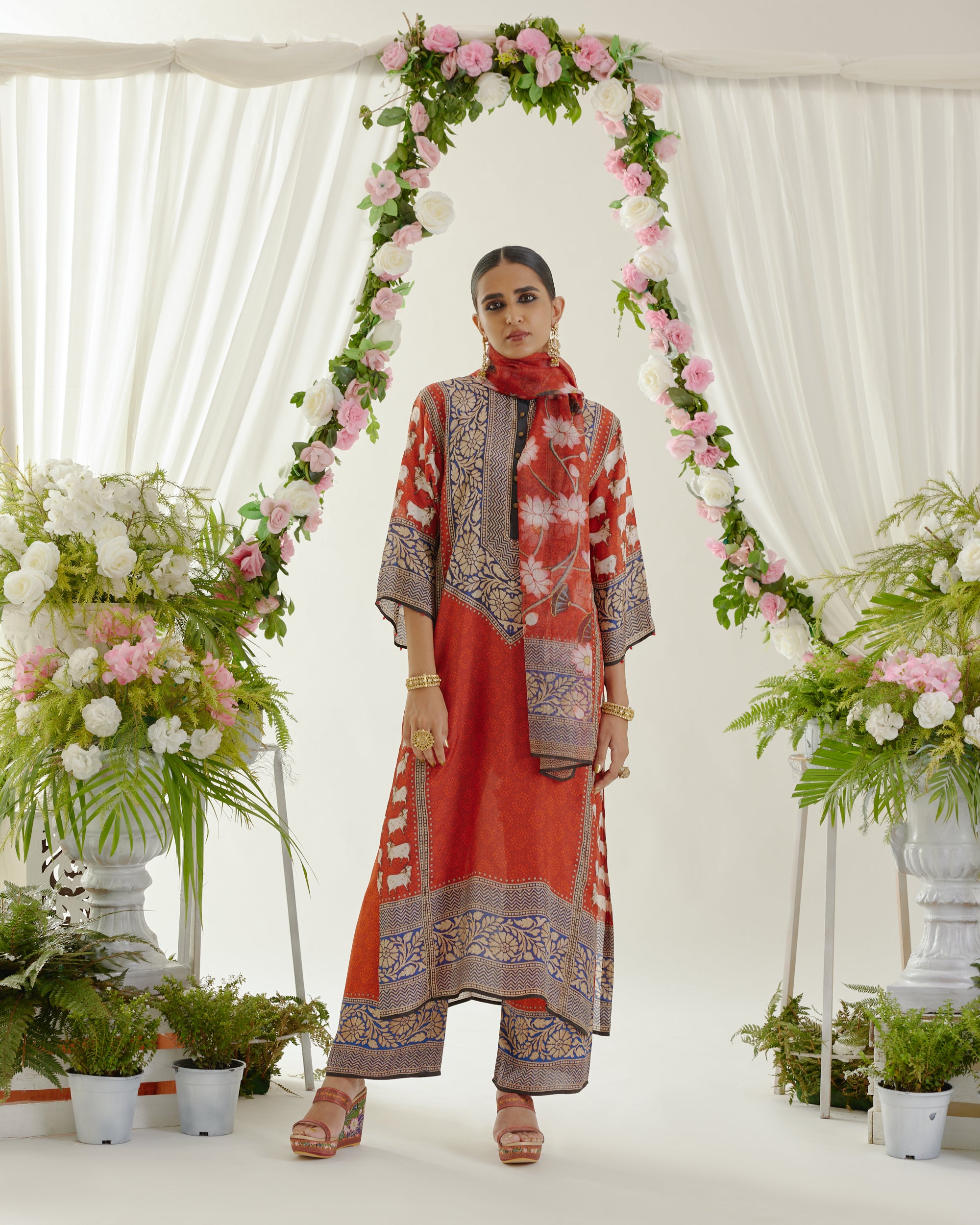 Vrindavan : Ghazala - Red