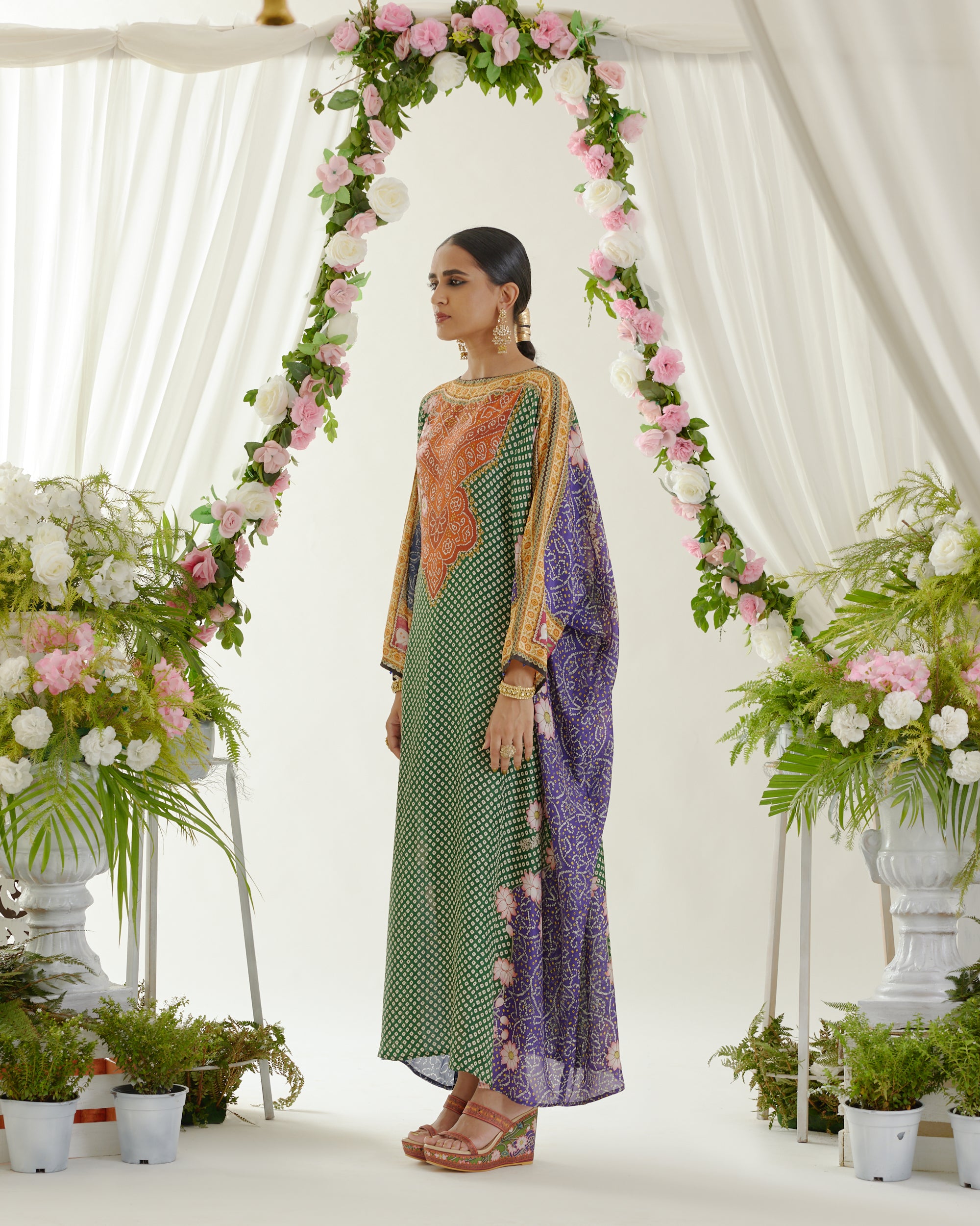 Vrindavan : Aayat - Multi