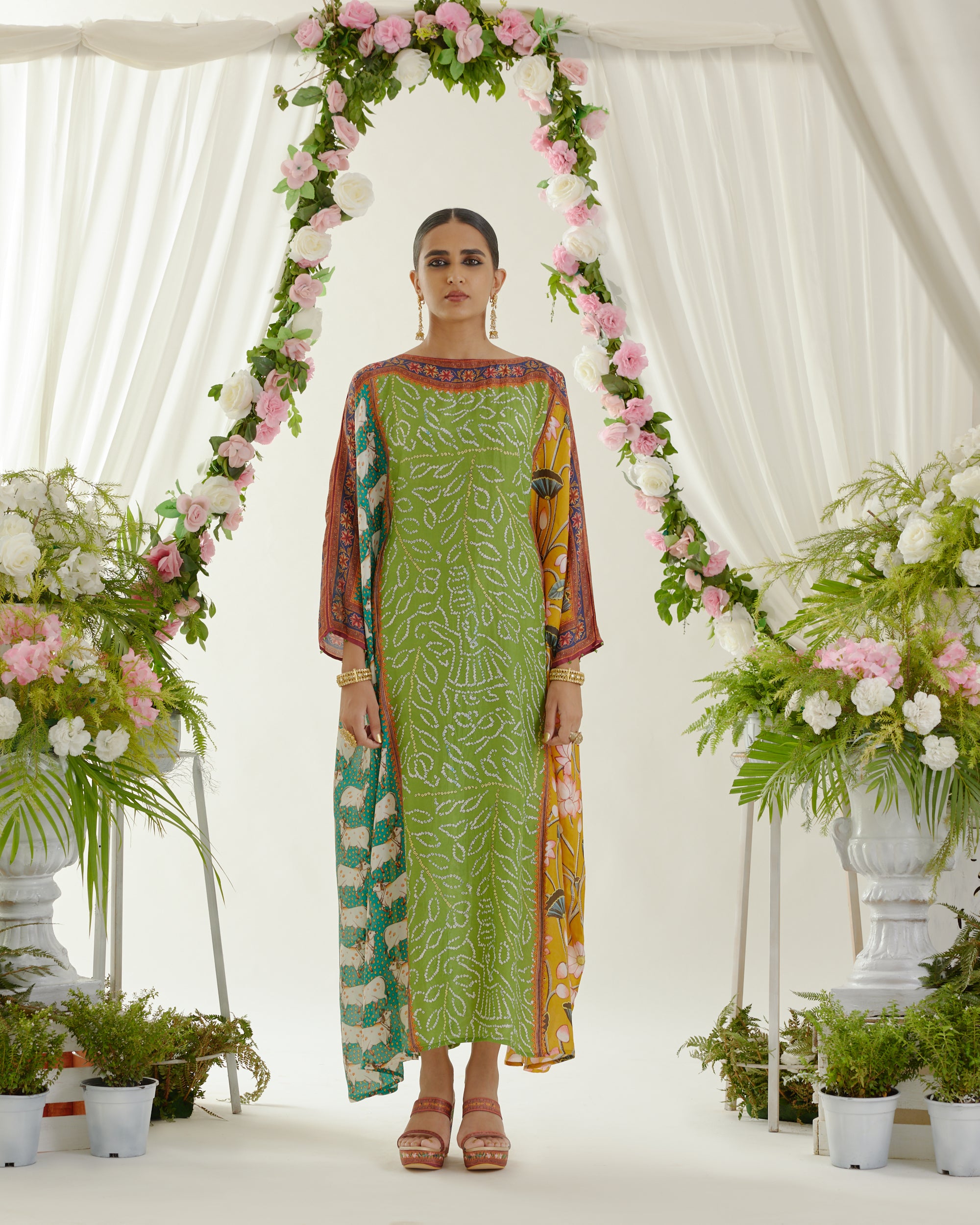 Vrindavan : Aayat - Lime/Turquoise