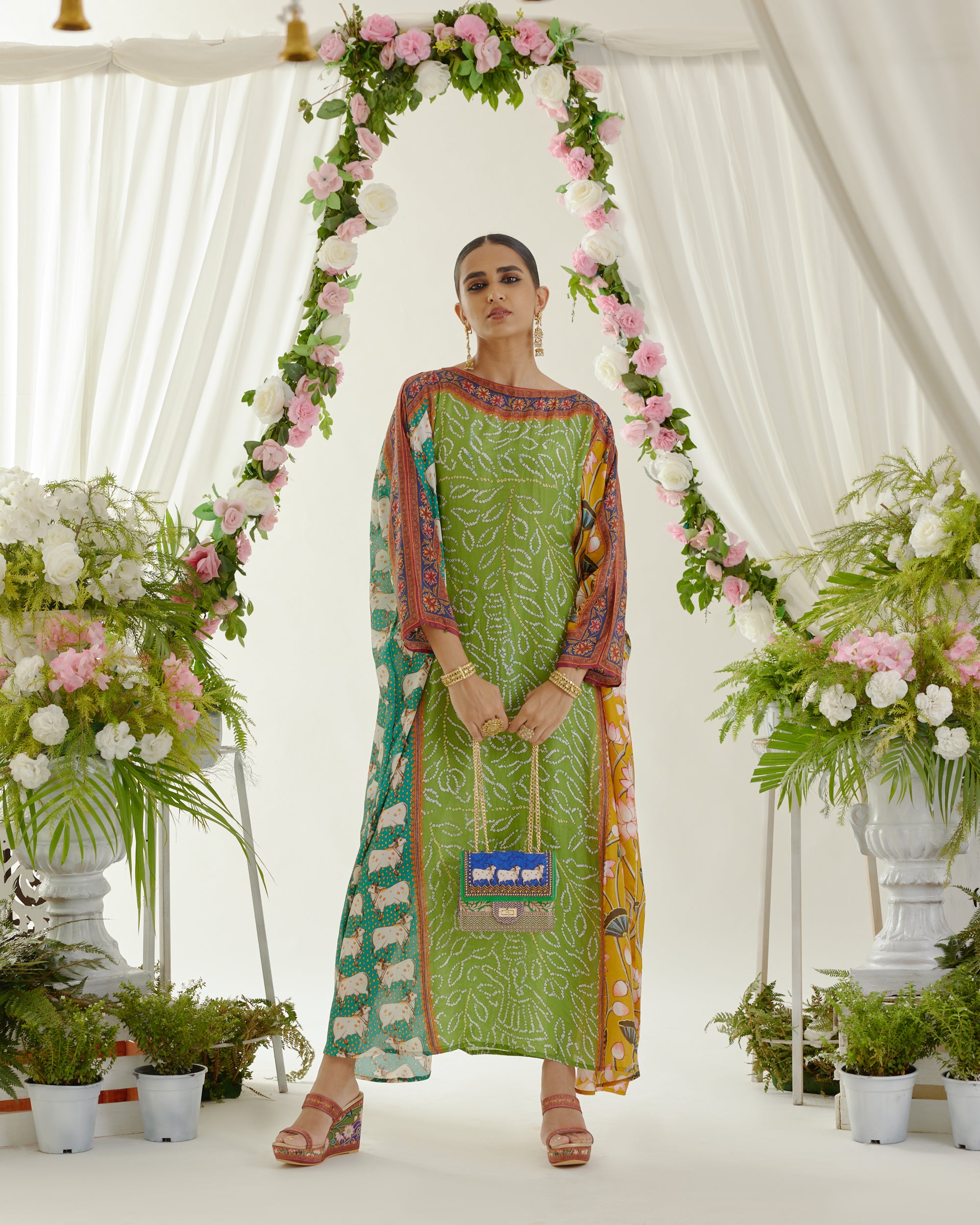 Vrindavan : Aayat - Lime/Turquoise