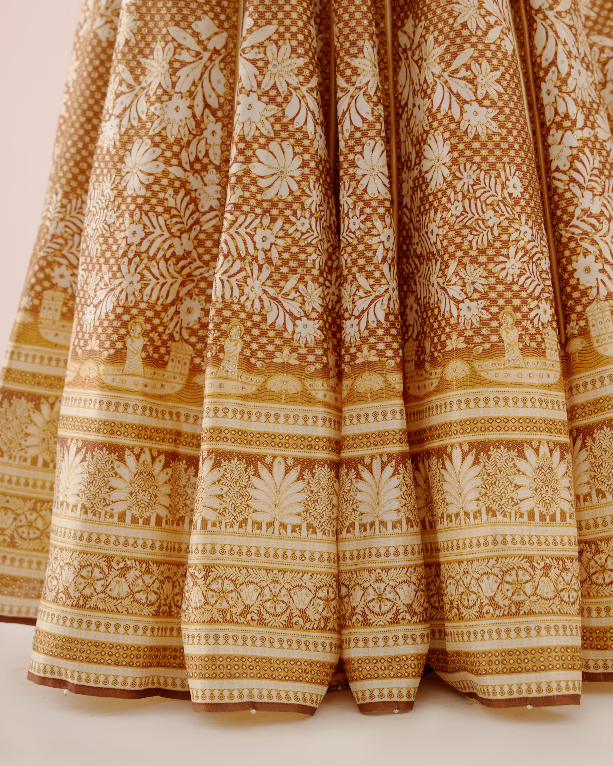 Vrindavan : Varsha Leela - Golden