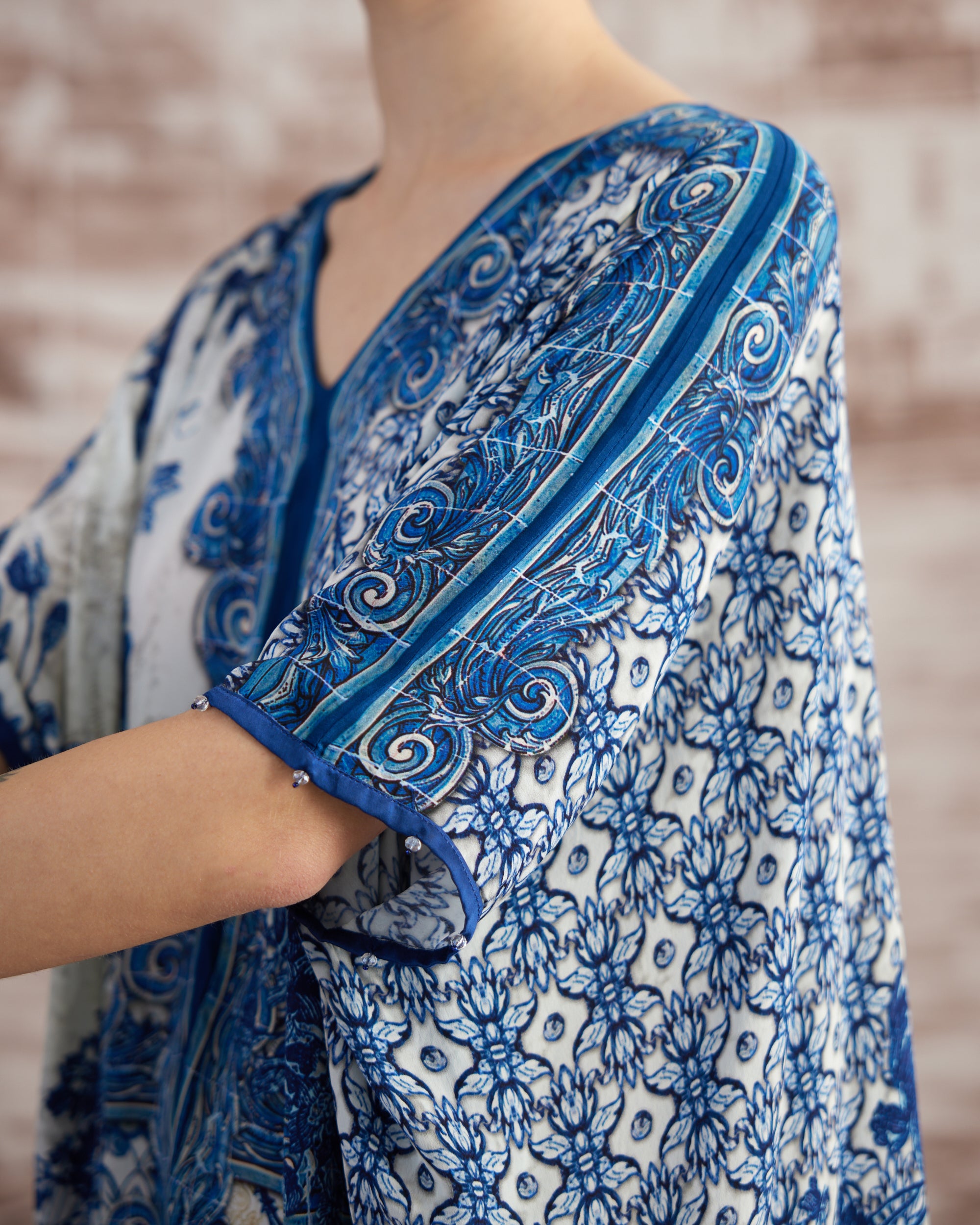 Love in Portofino (Portugal) : Majida - Blue/White