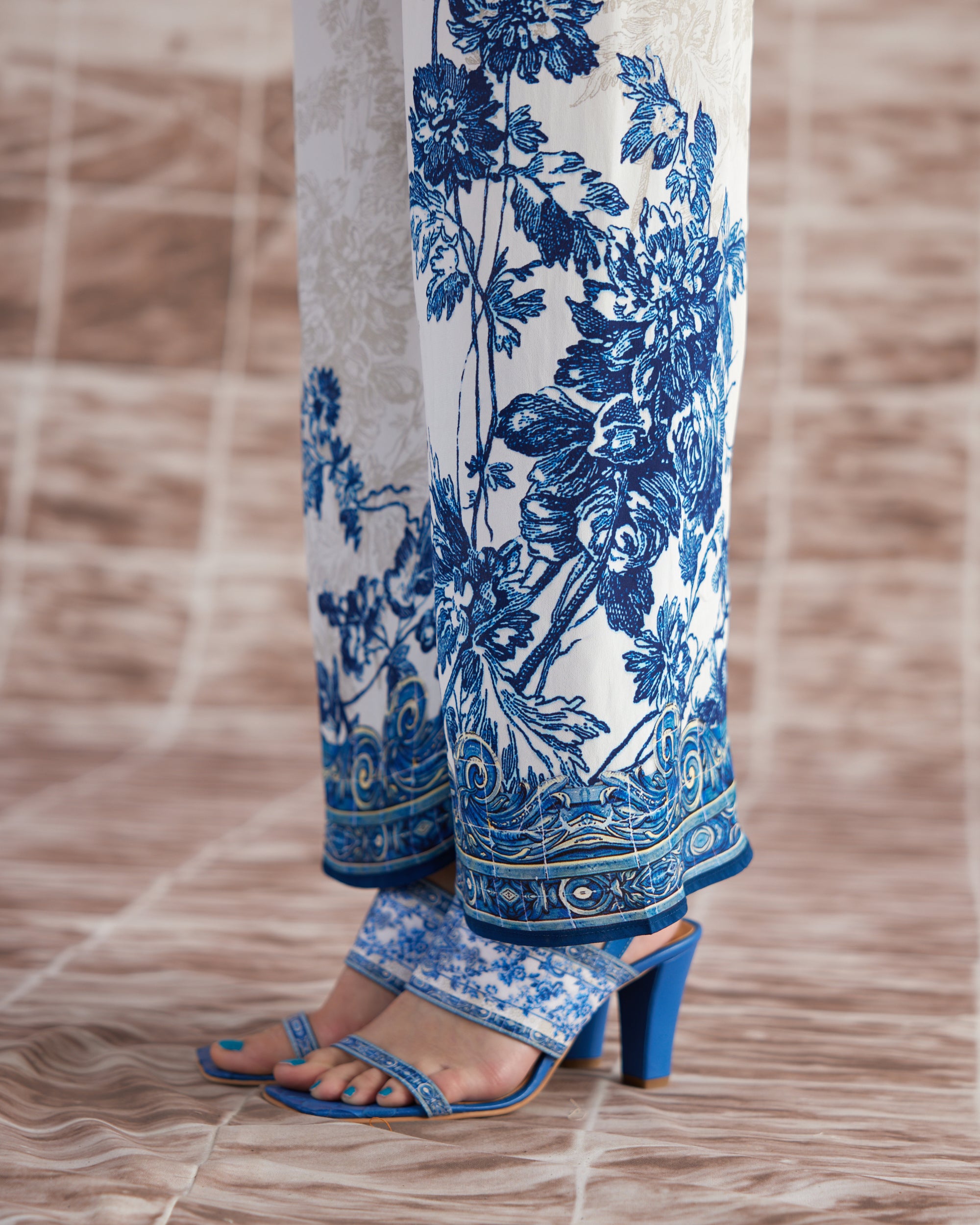 Love in Portofino (Portugal) : Maizah - Blue/White