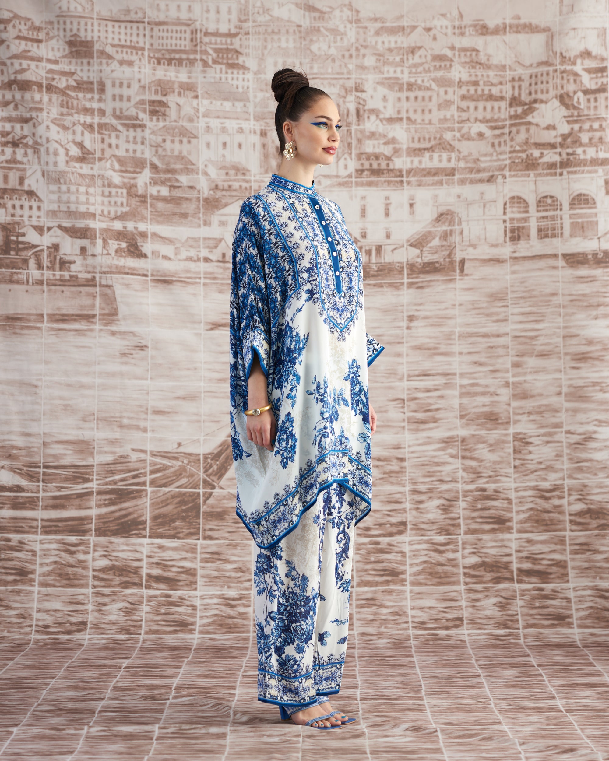 Love in Portofino (Portugal) : Chanel 36" - Blue/White
