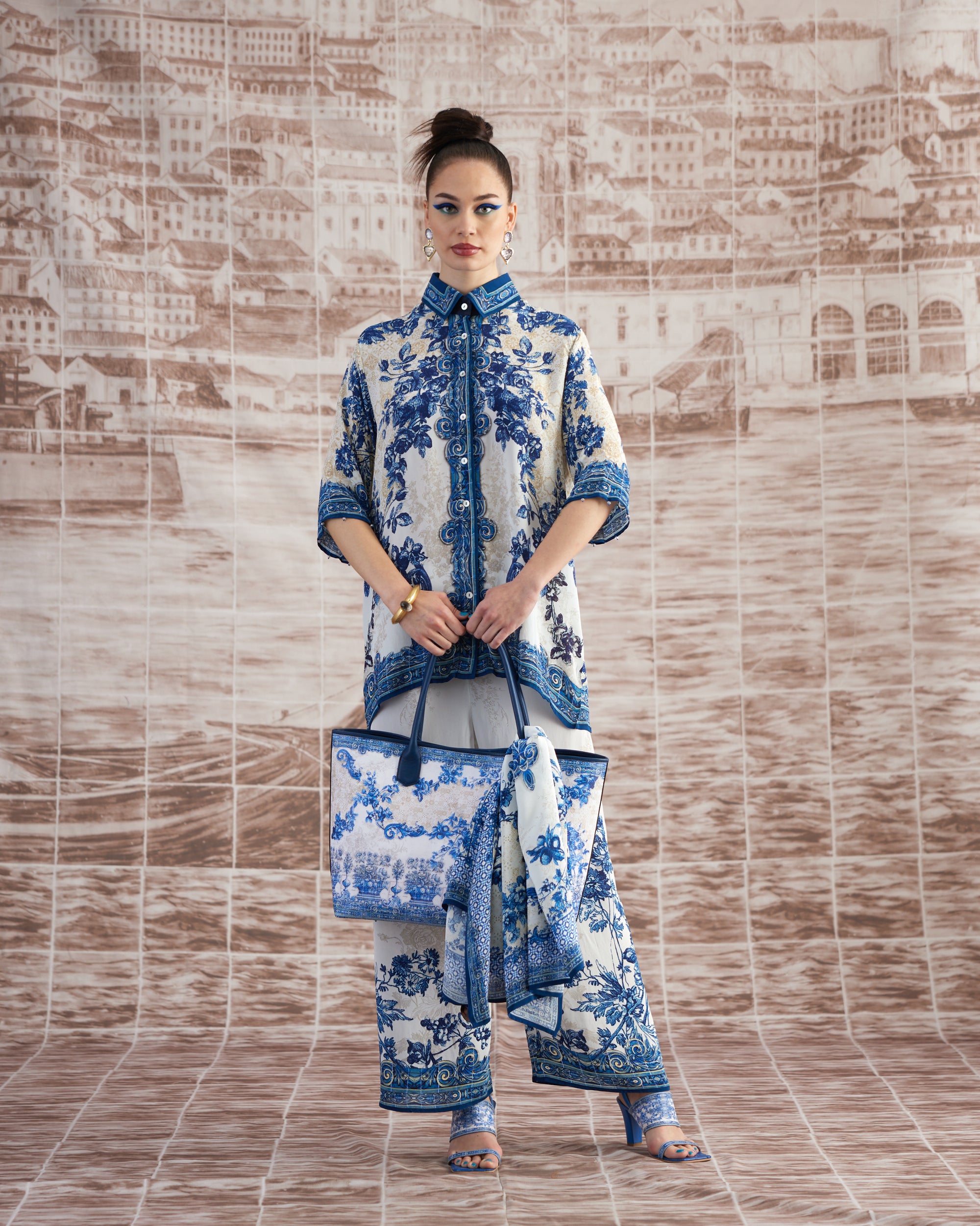 Love in Portofino (Portugal) : Maizah - Blue/White