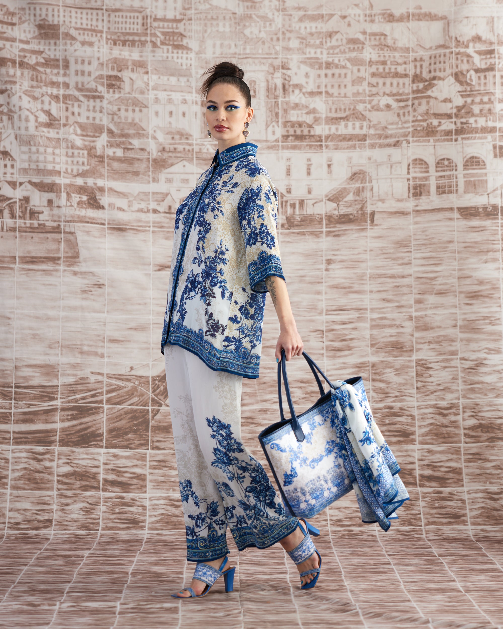 Love in Portofino (Portugal) : Maizah - Blue/White