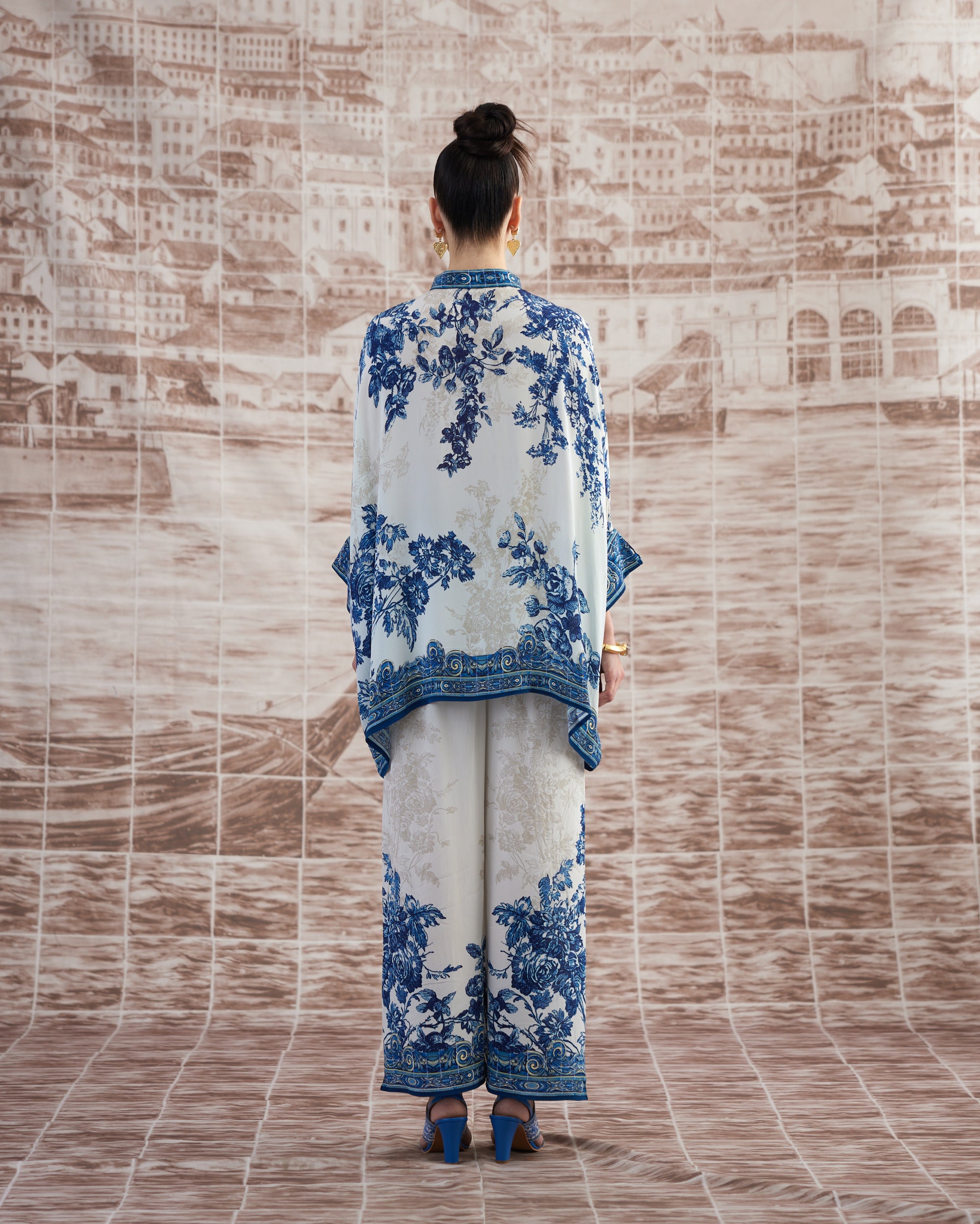 Love in Portofino (Portugal) : Chanel - White/Blue