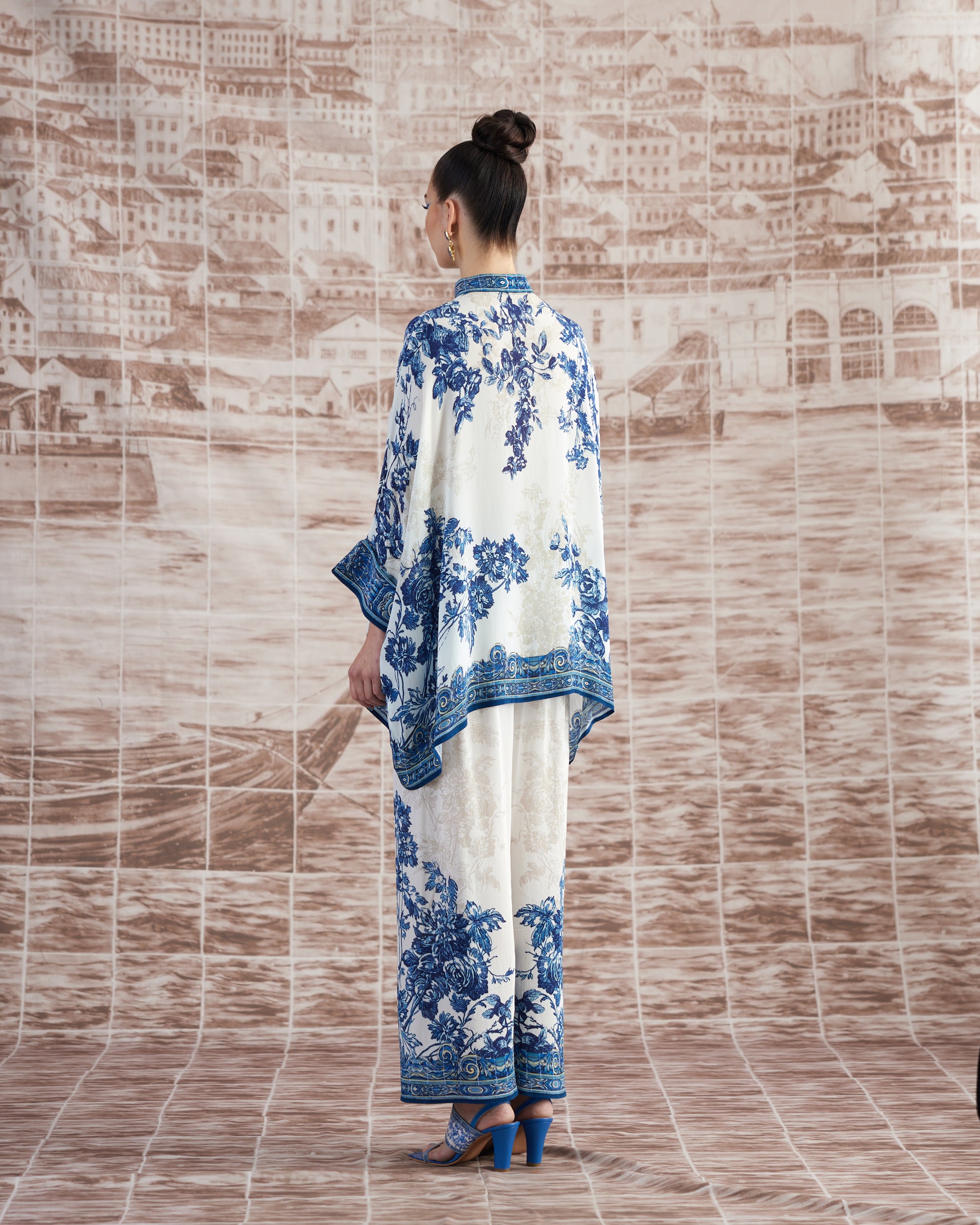 Love in Portofino (Portugal) : Chanel - White/Blue