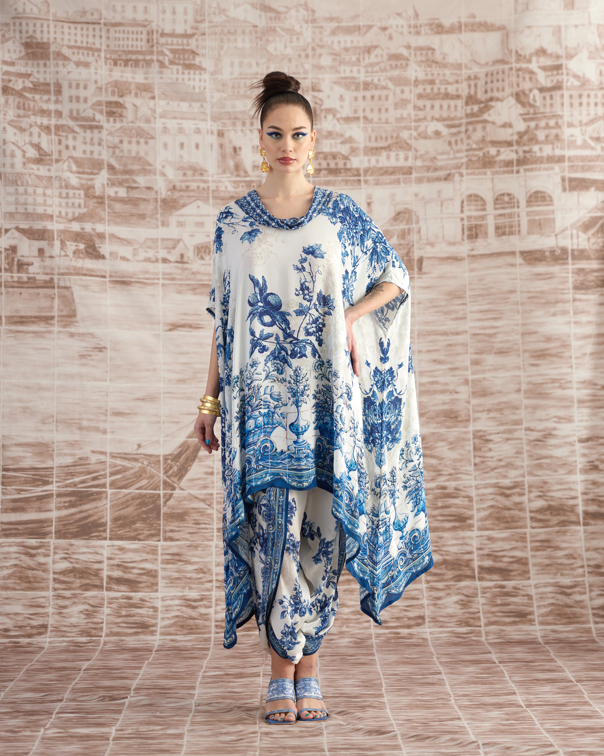 Love in Portofino (Portugal) : Lavanya - Blue/White
