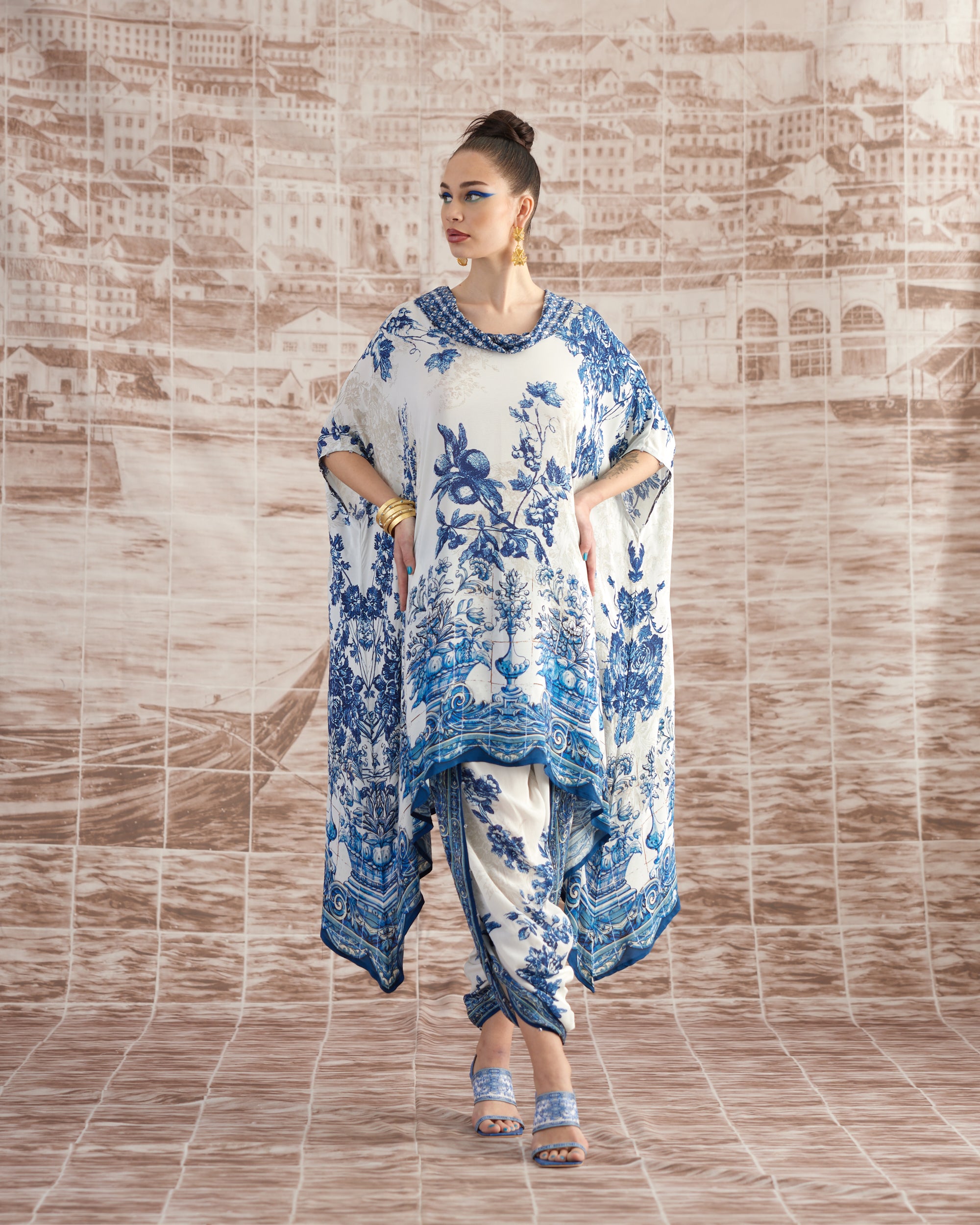 Love in Portofino (Portugal) : Lavanya - Blue/White