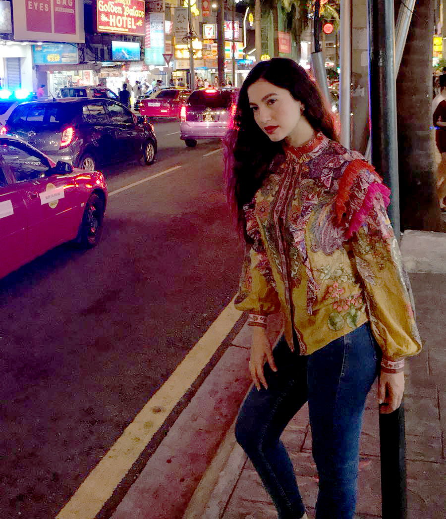 Gauahar Khan (gauaharkhan)