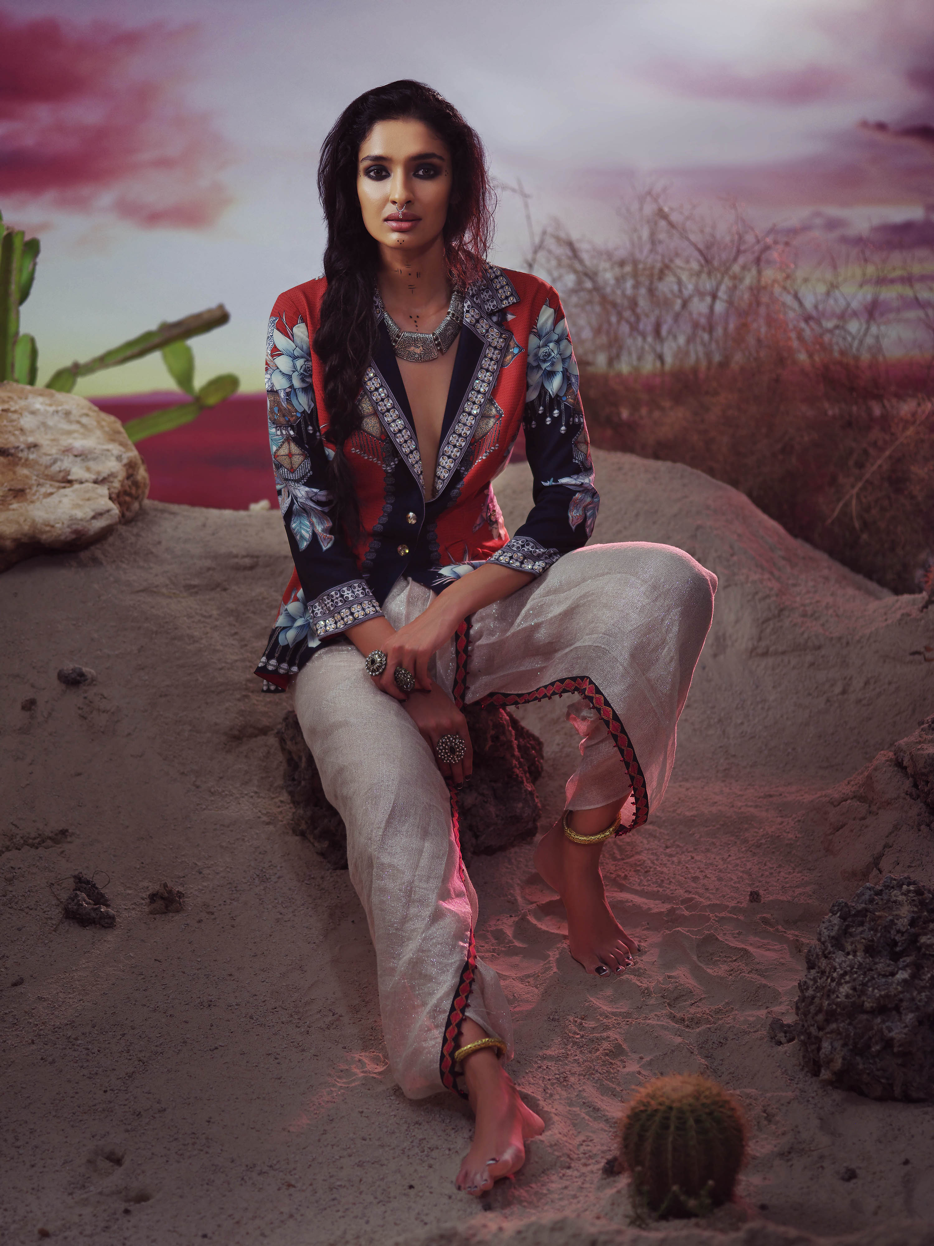 Eedha : Fiesta Red