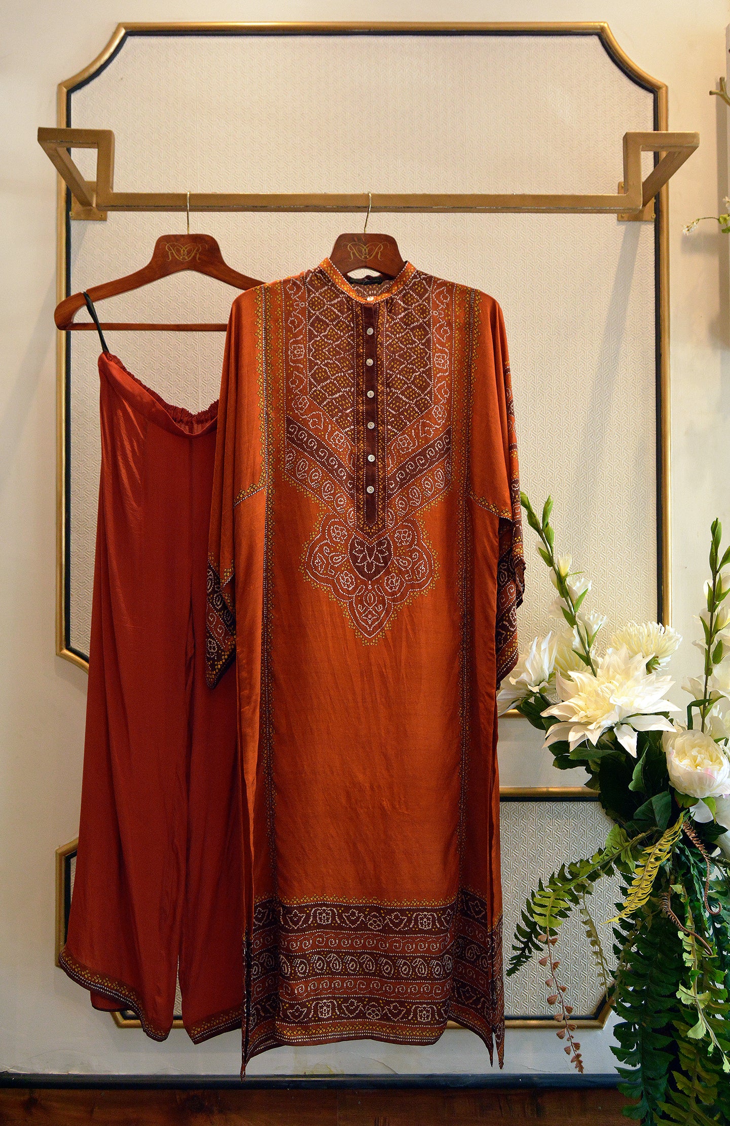 Bandhej : Gayatri Paloma Rust