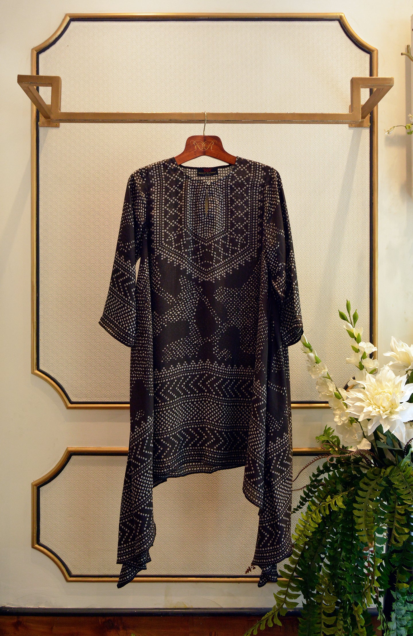 Beendi : Beendi Navya Dhanno Black