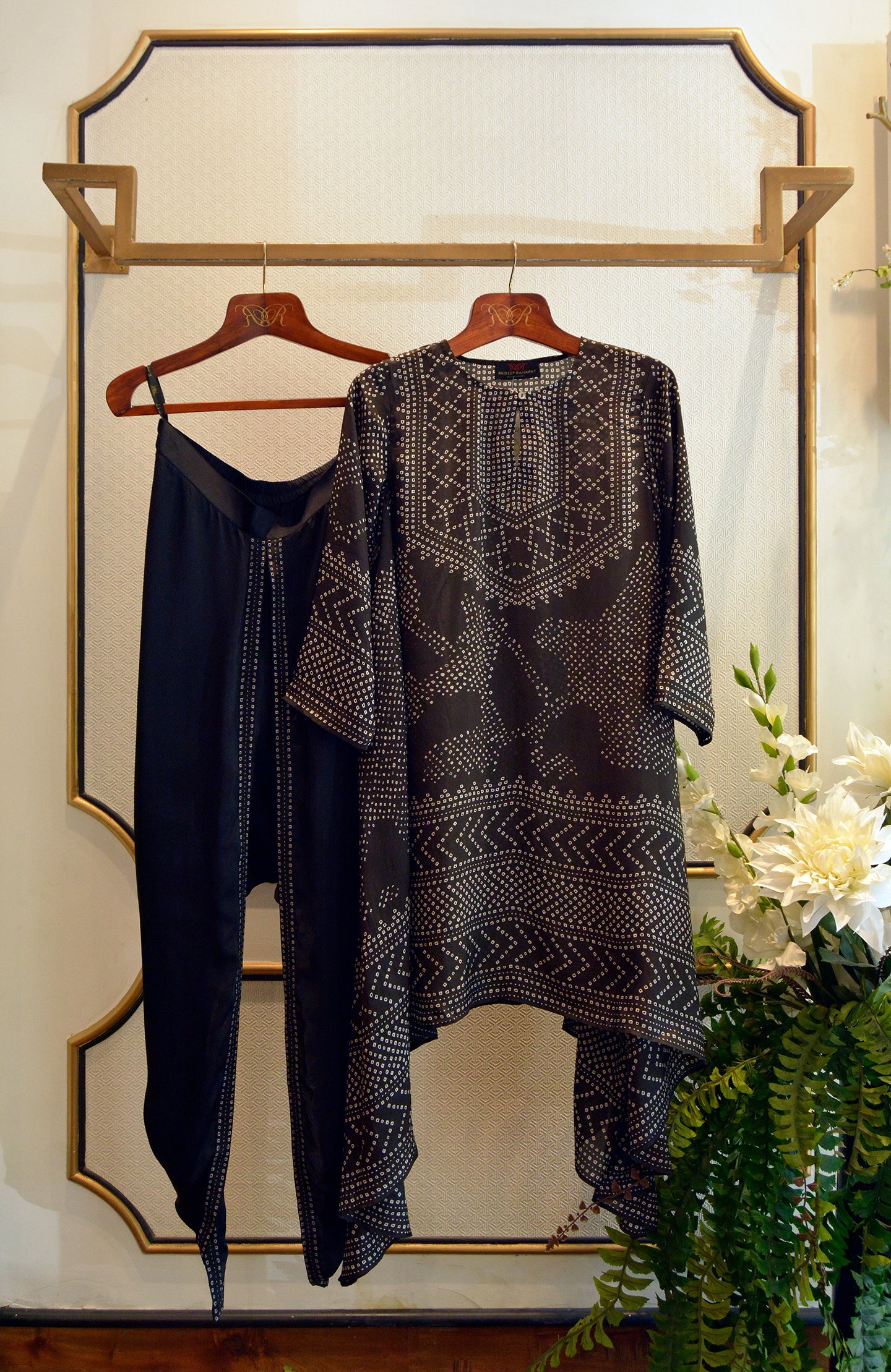 Beendi : Beendi Navya Dhanno Black
