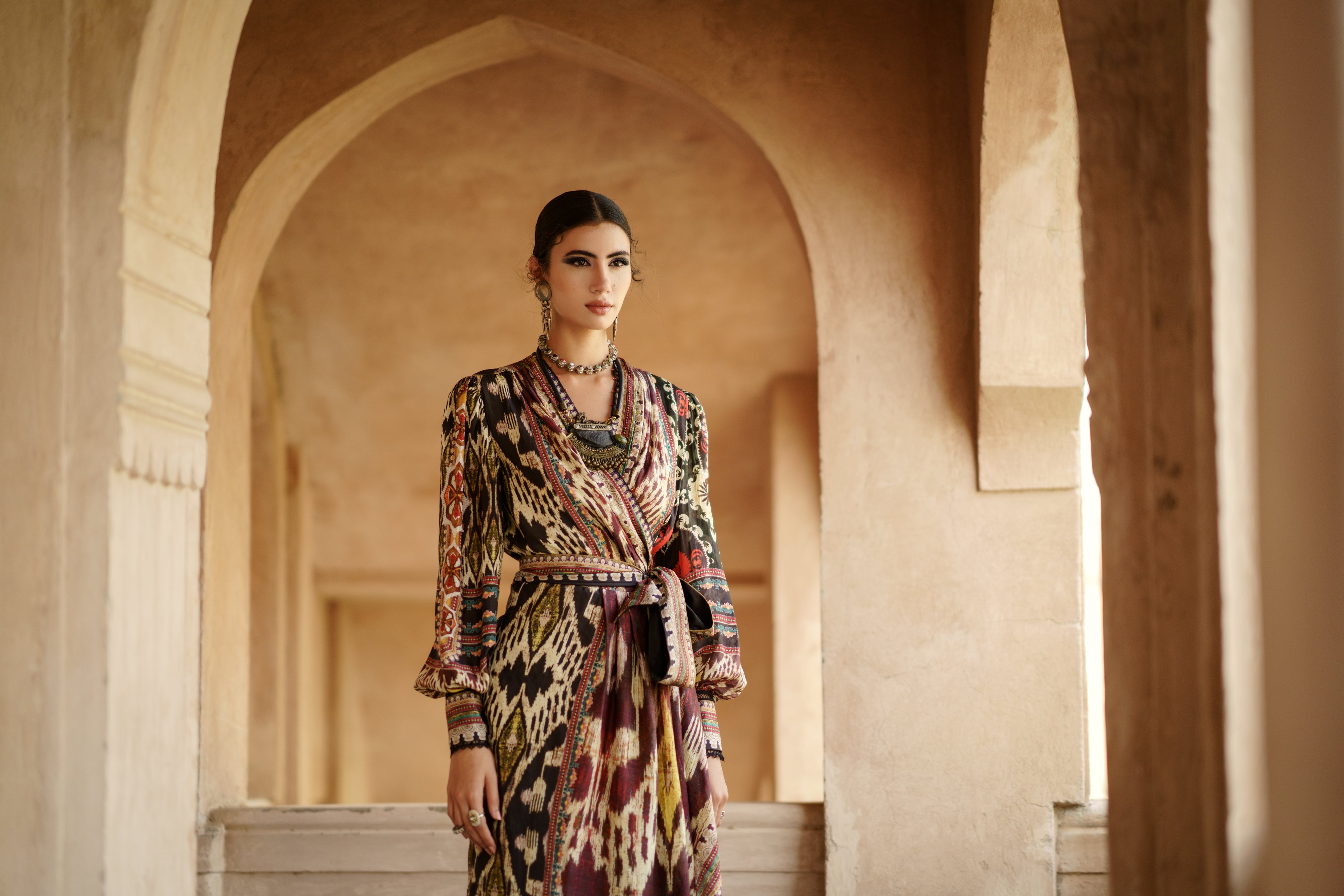 Tashkent : Udipti - Brown