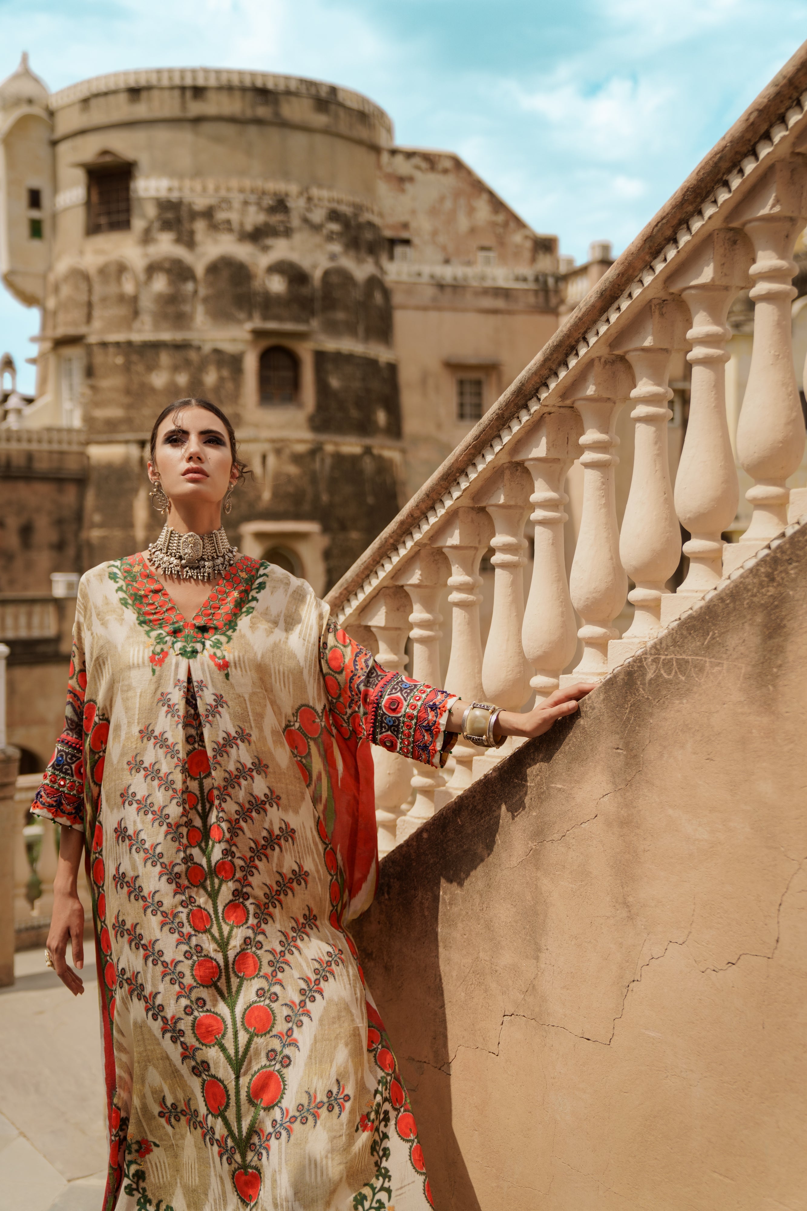 Tashkent : Banera - Beige