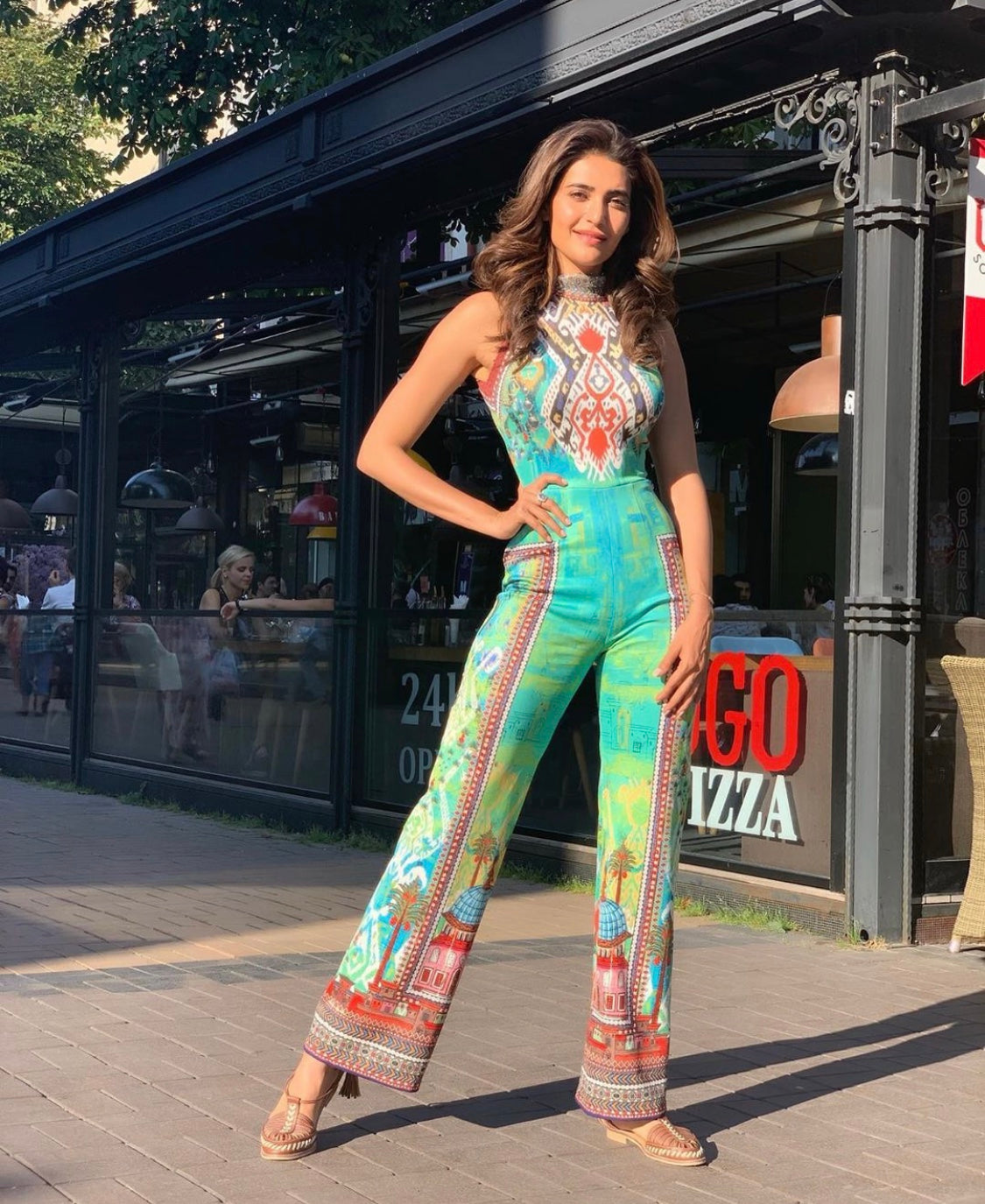 Karishma Tanna (karishmaktanna)