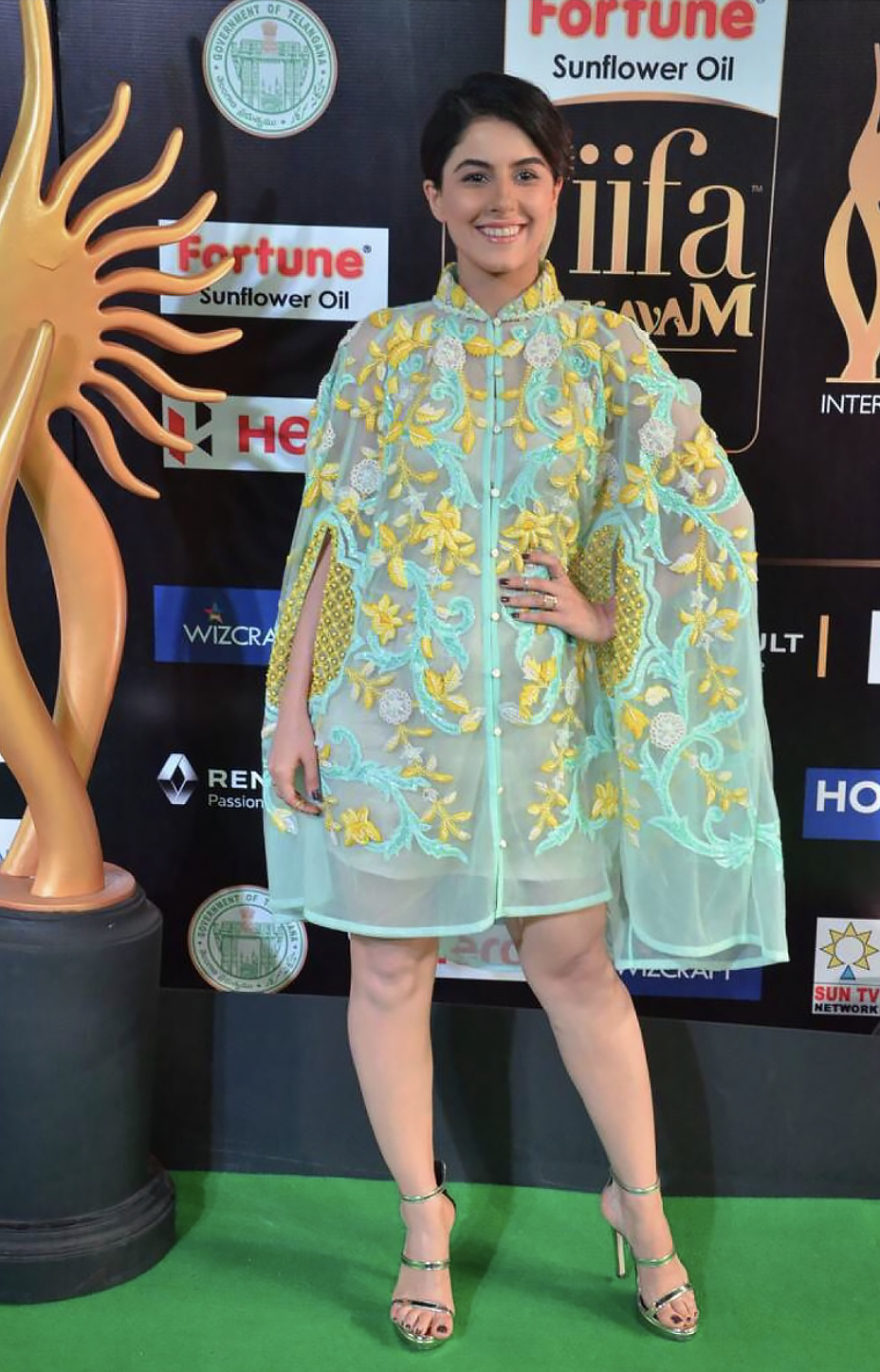 Isha Talwar (talwarisha)