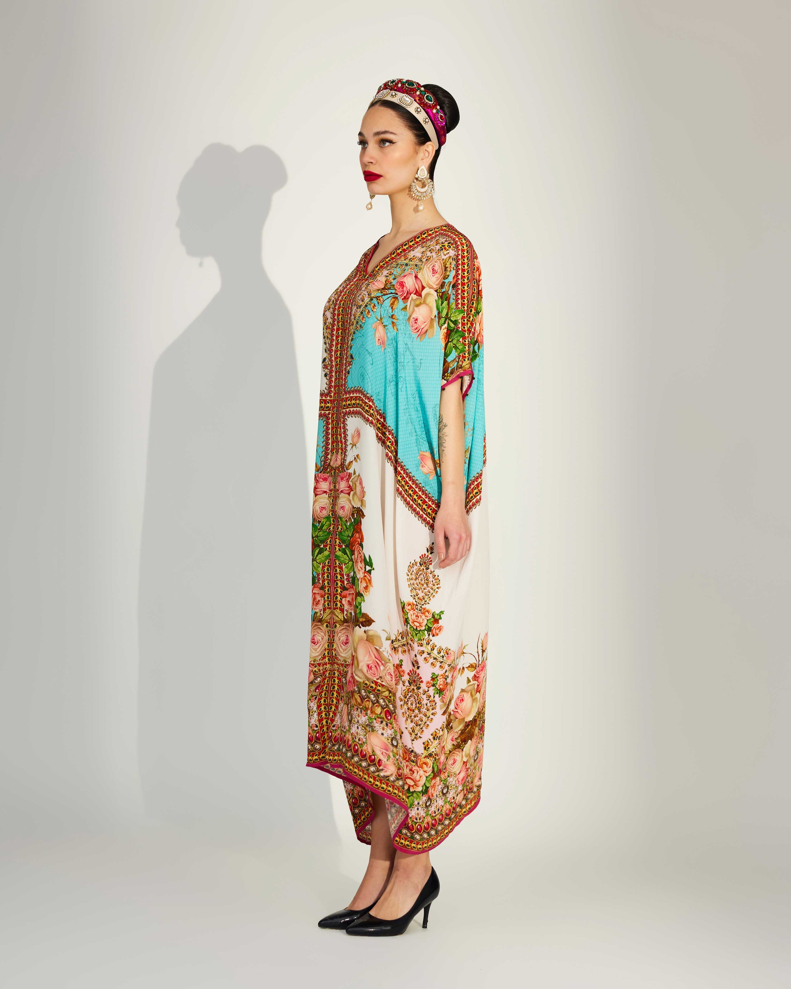 Pakeezah : Majida - Turquoise/White