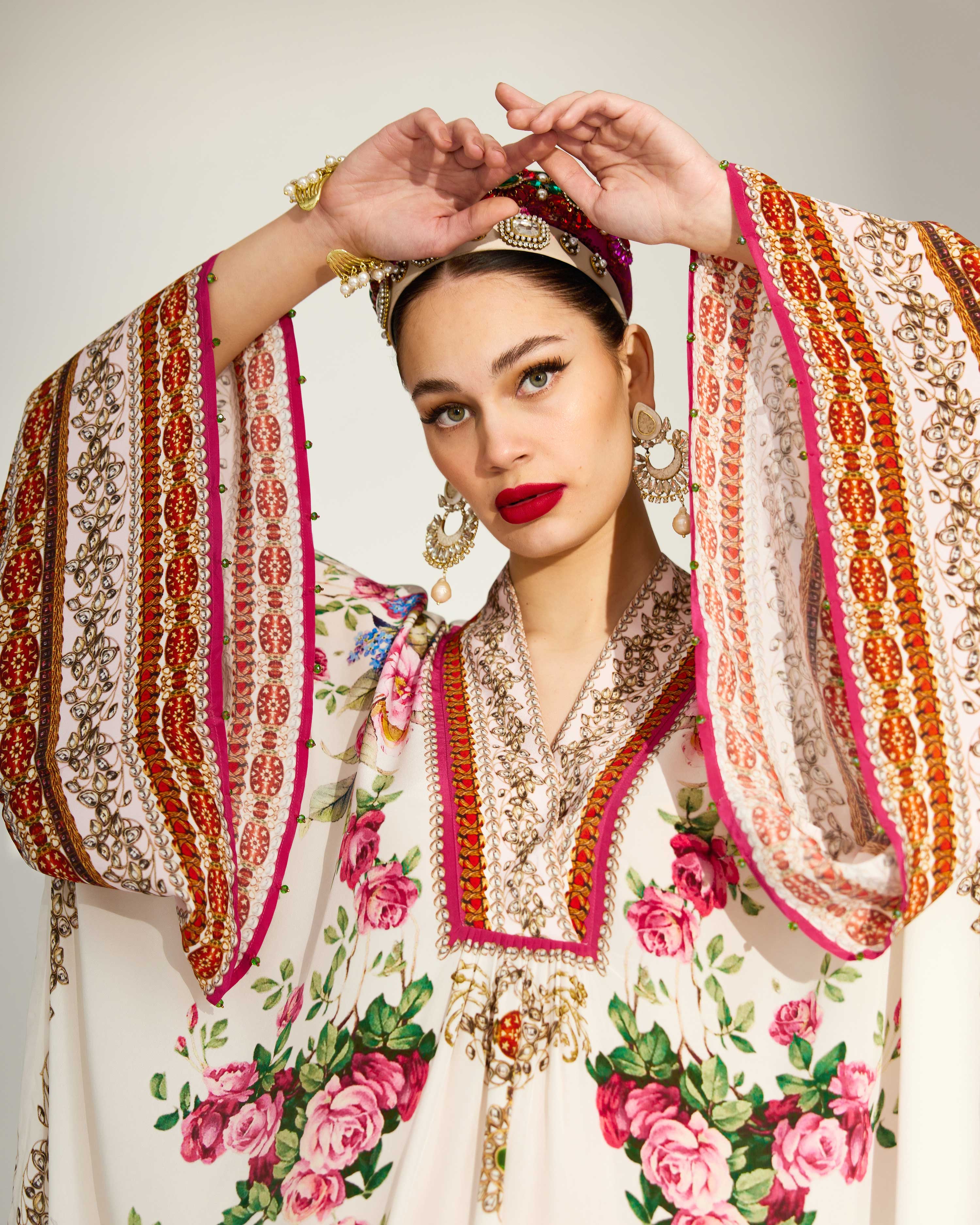 Pakeezah : Imaki - White