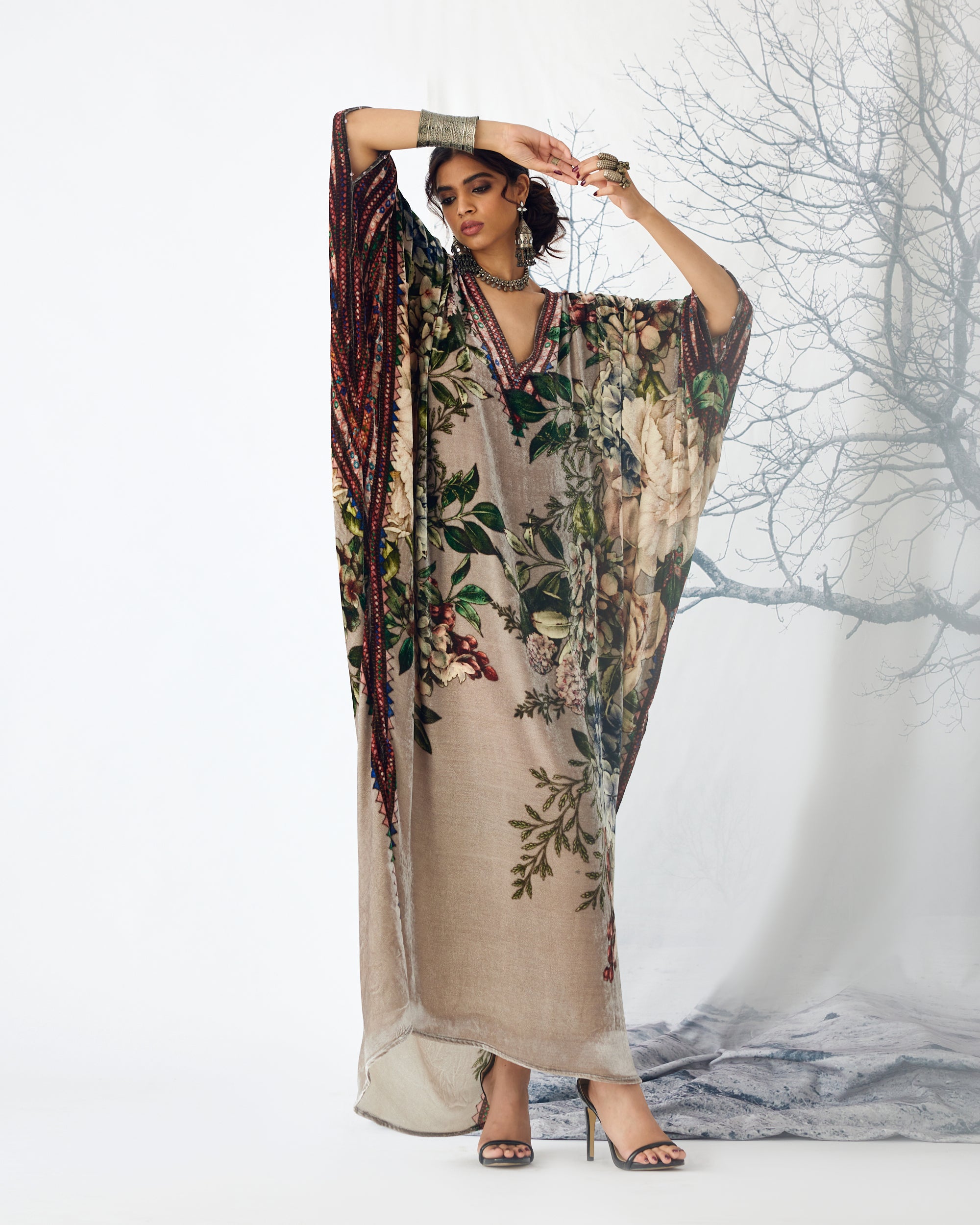 Notting Hill : Kainat - Taupe