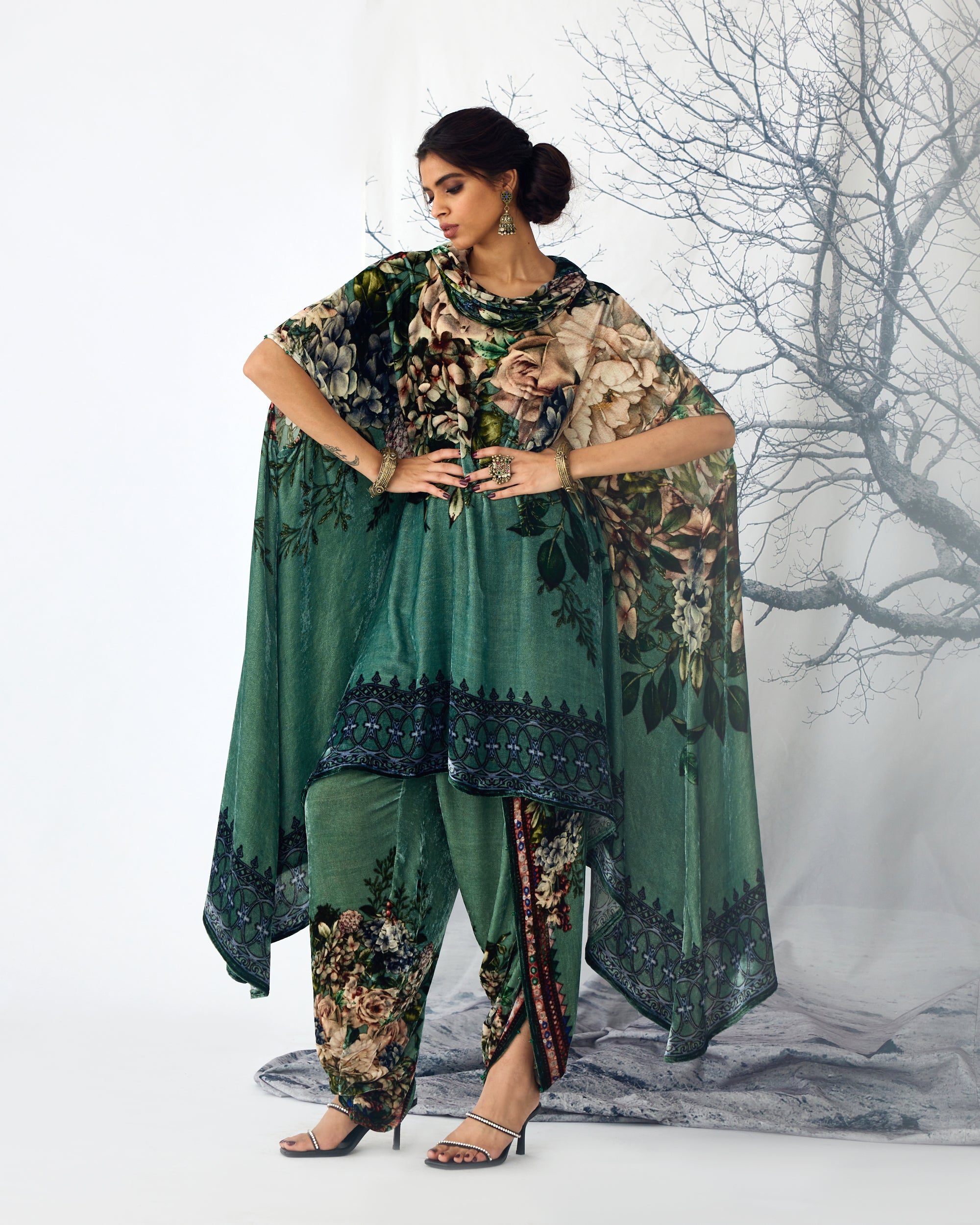 A Notting Hill Winter : Lavanya - Sage