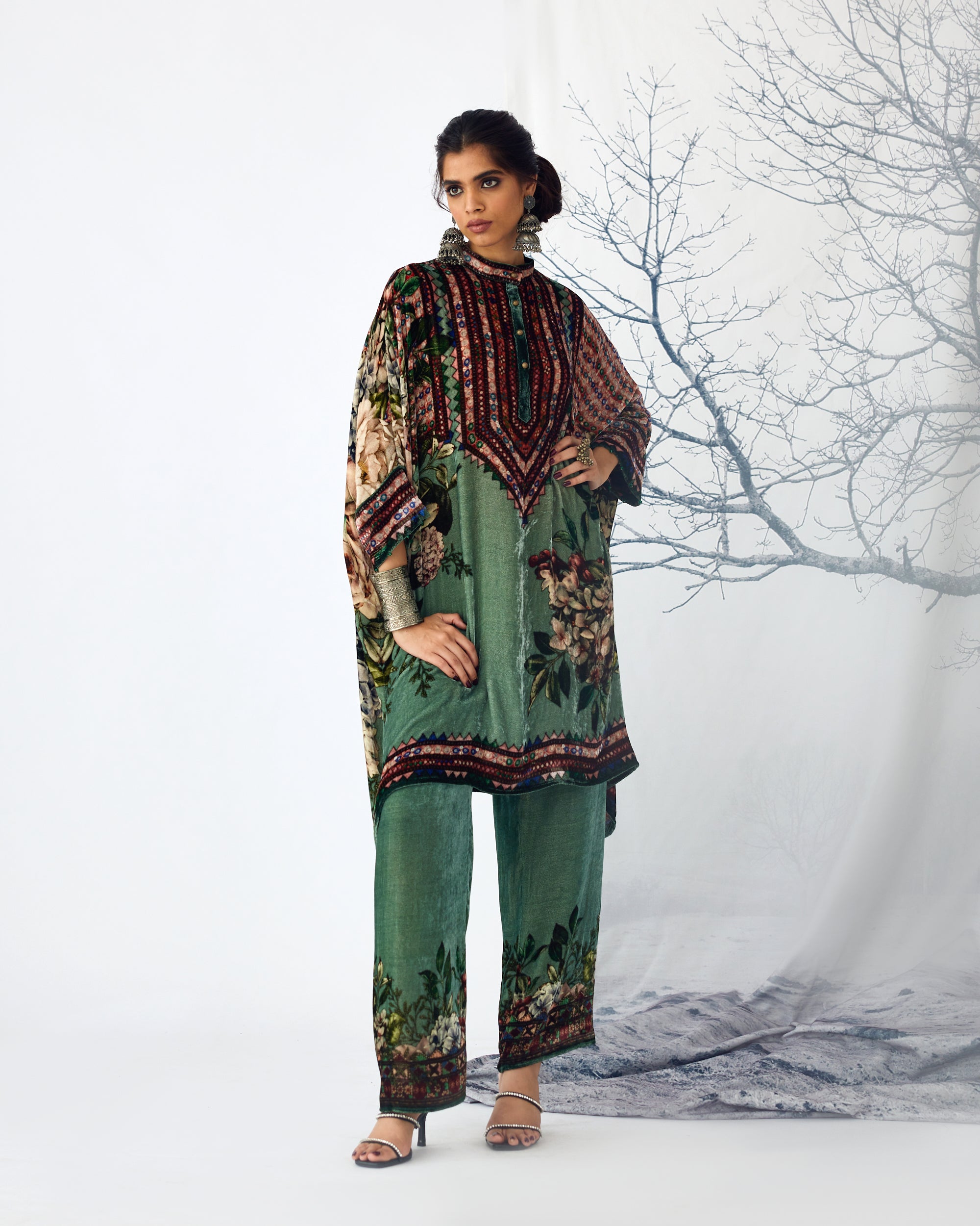 Notting Hill : Chanel 36"- Sage