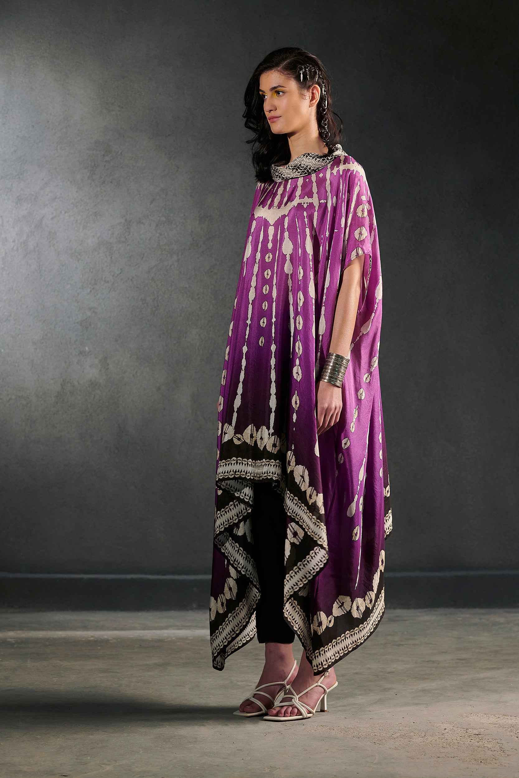 Bikaner Lavanya - Grape