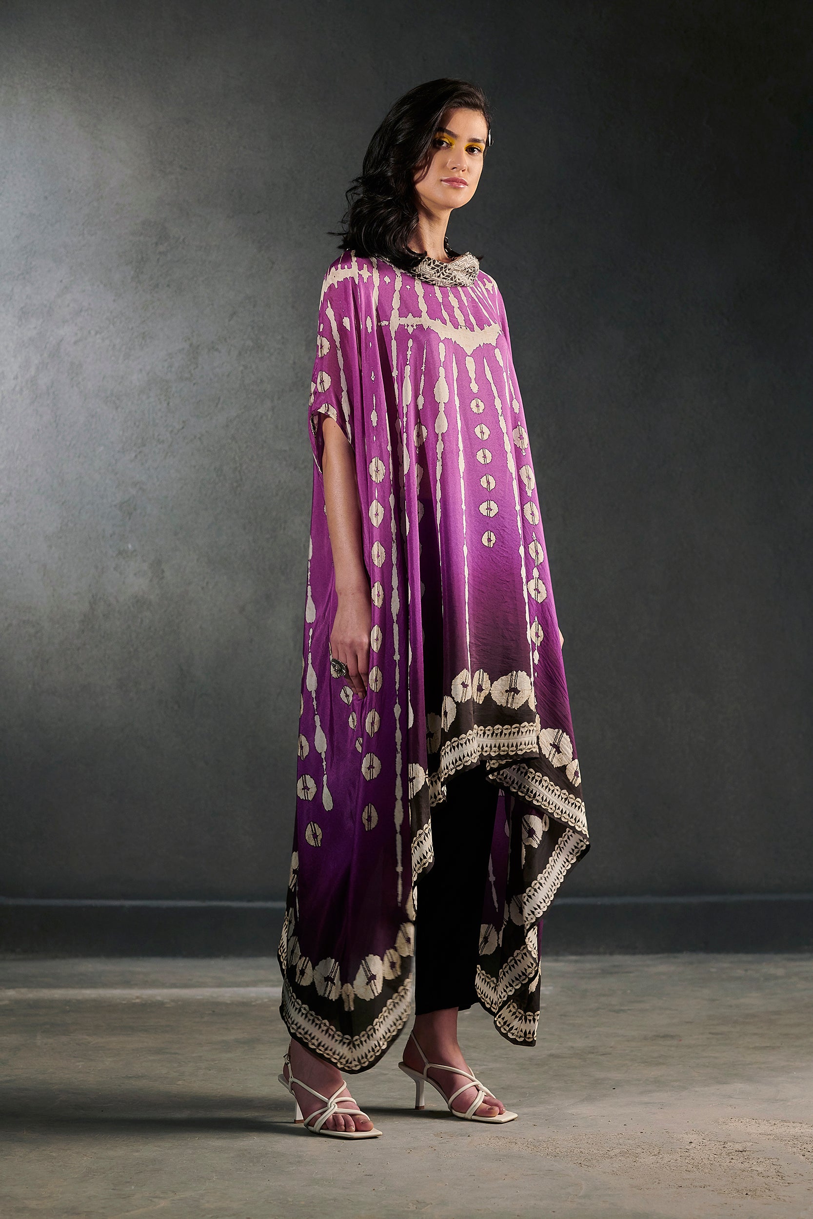 Bikaner Lavanya - Grape