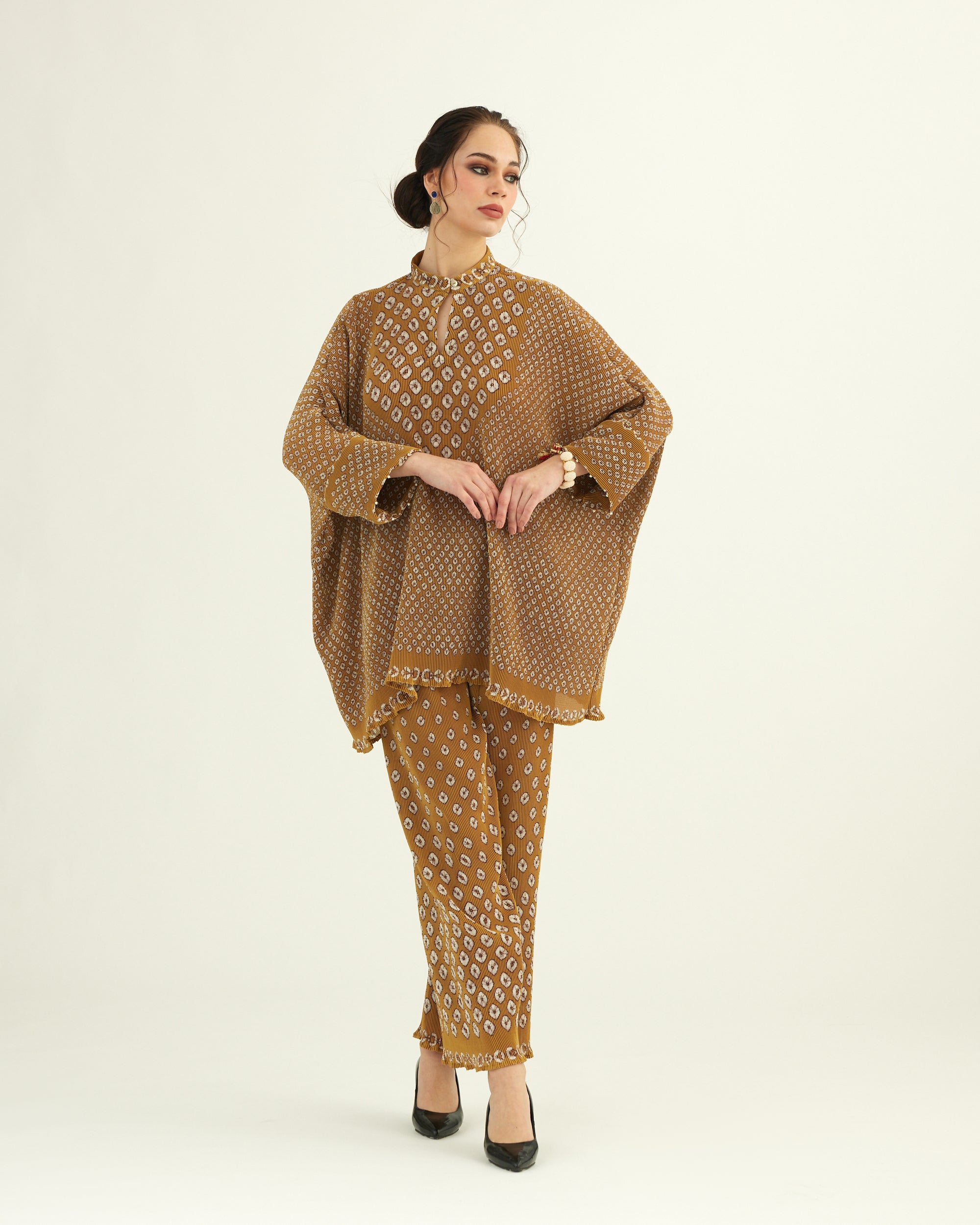 Dibbia Plisse : Chanel Mustard (2pc Set)