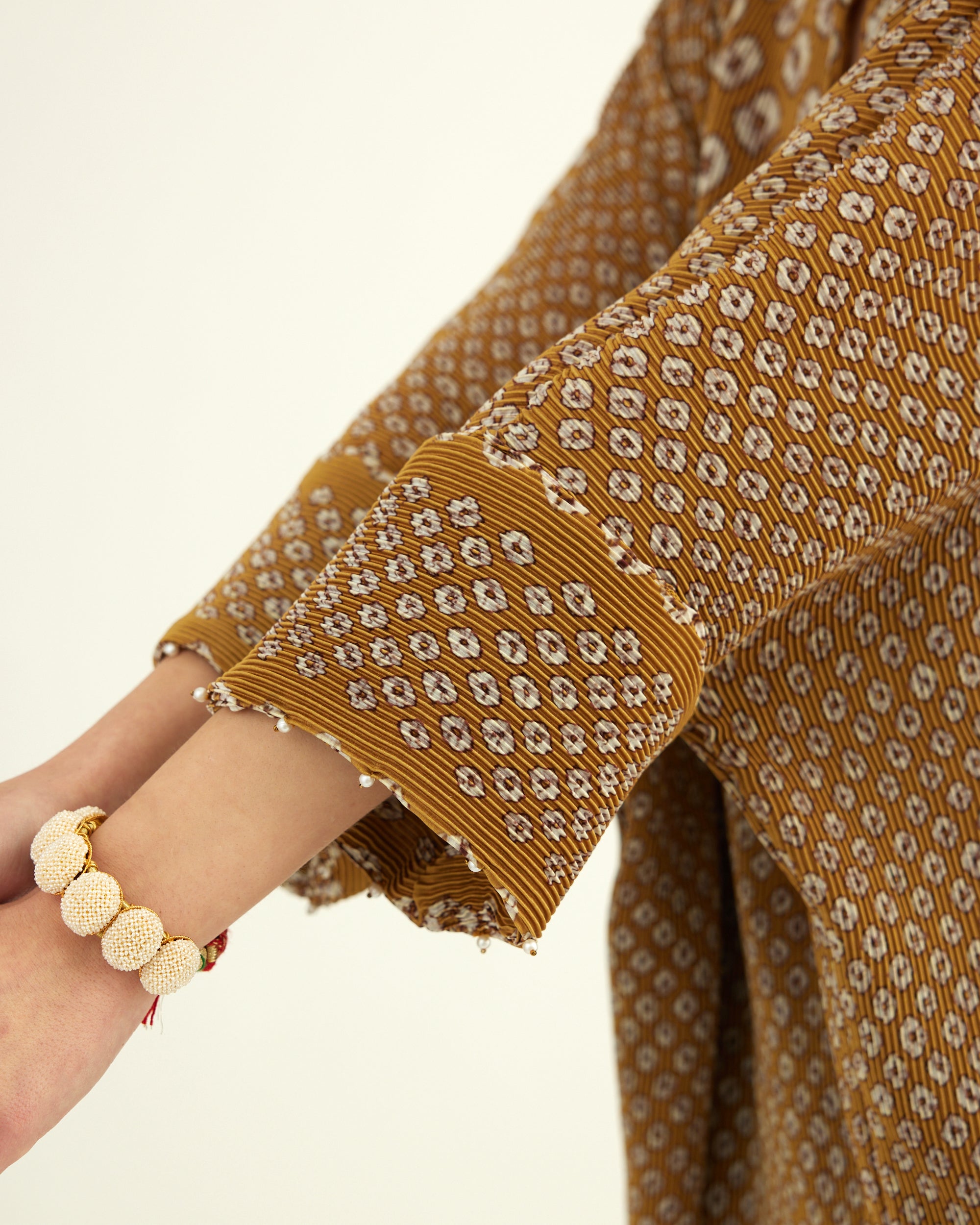 Dibbia Plisse : Chanel Mustard (2pc Set)