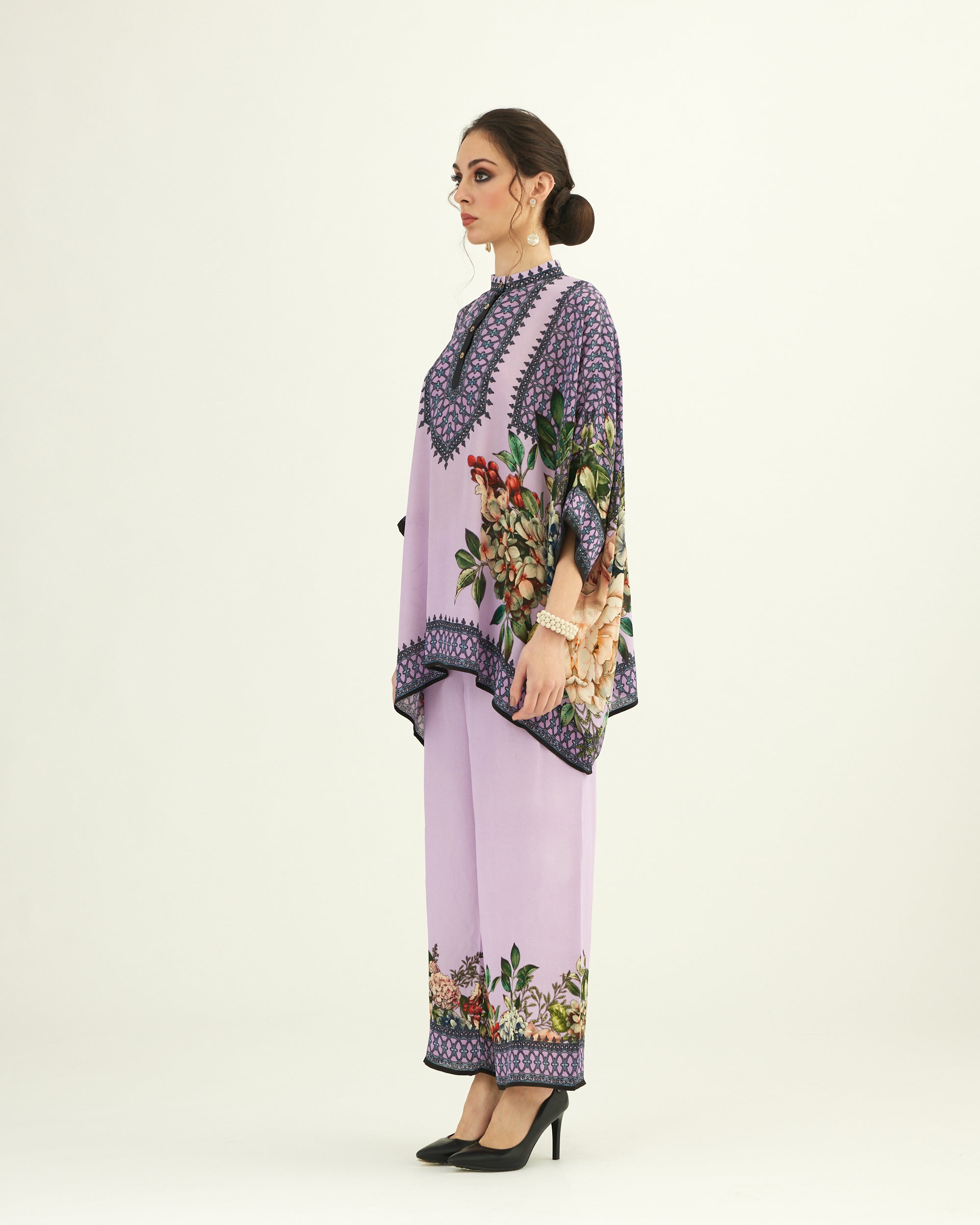 A Notting Hill Summer : Chanel - Lavender