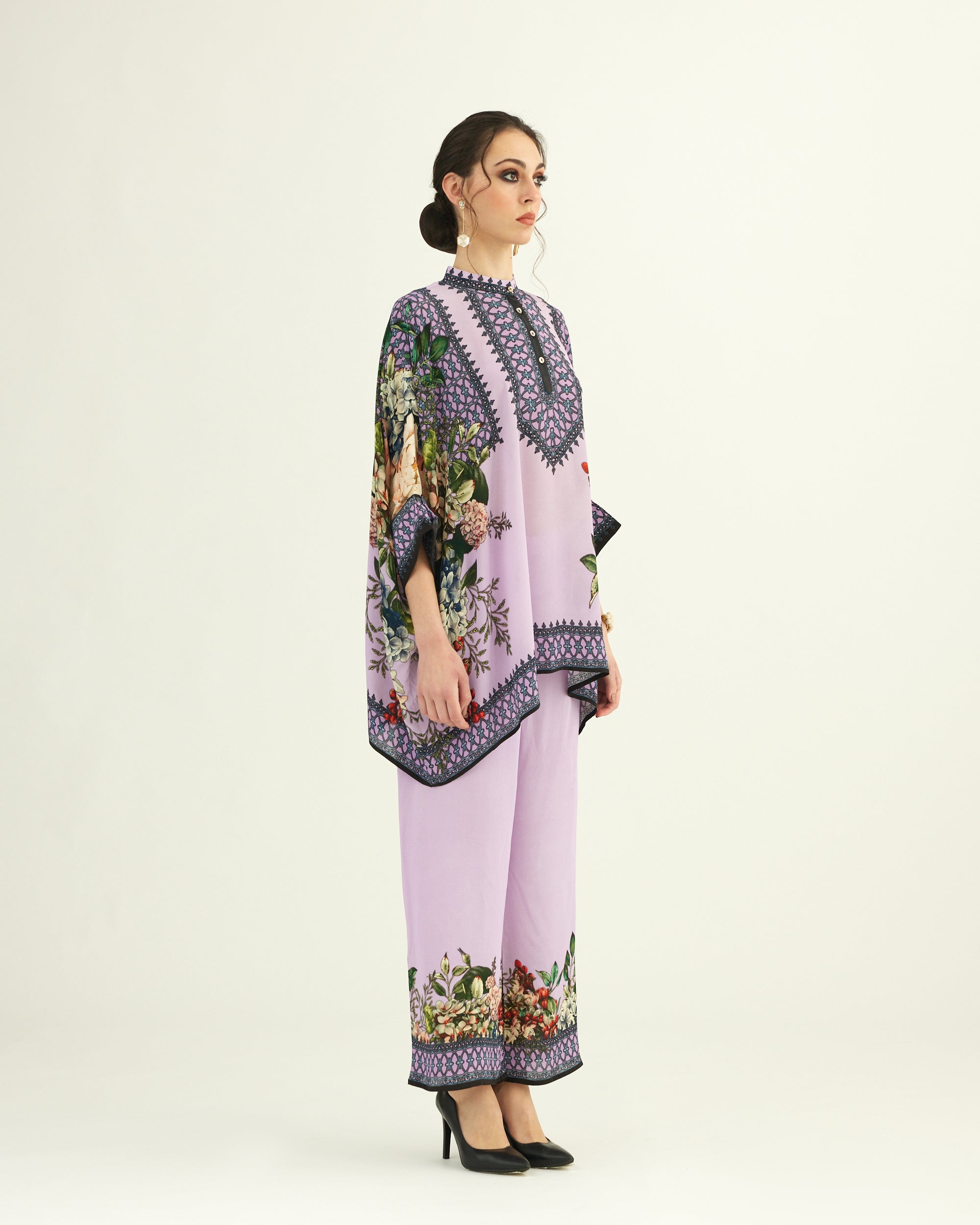 A Notting Hill Summer : Chanel - Lavender