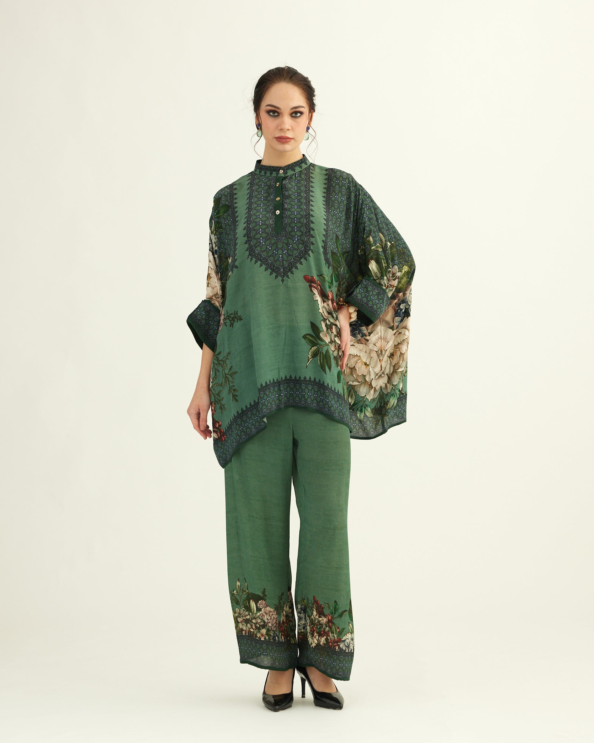 A Notting Hill Summer : Chanel - Sage