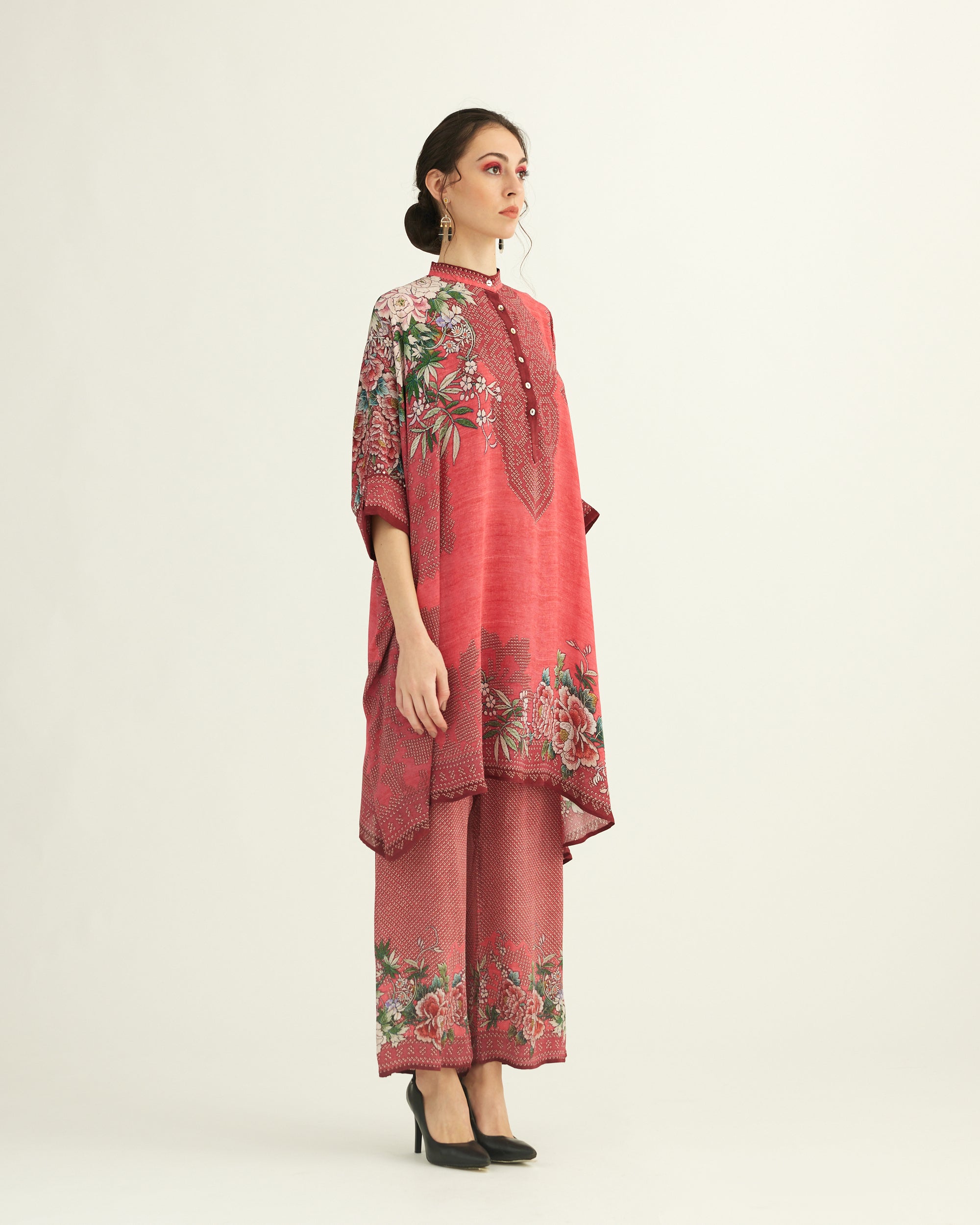 Sakura : Chanel 36"- Coral