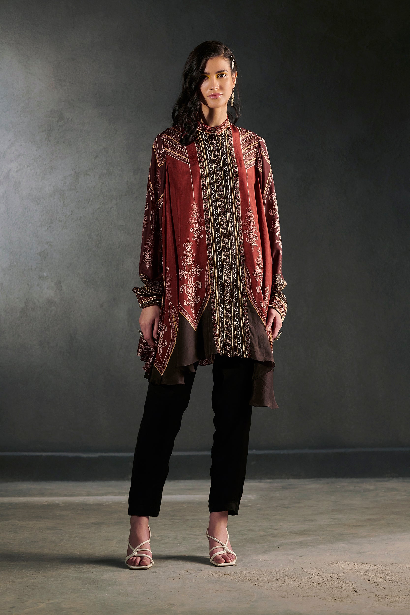 Bikaner Nilofer - Burgundy