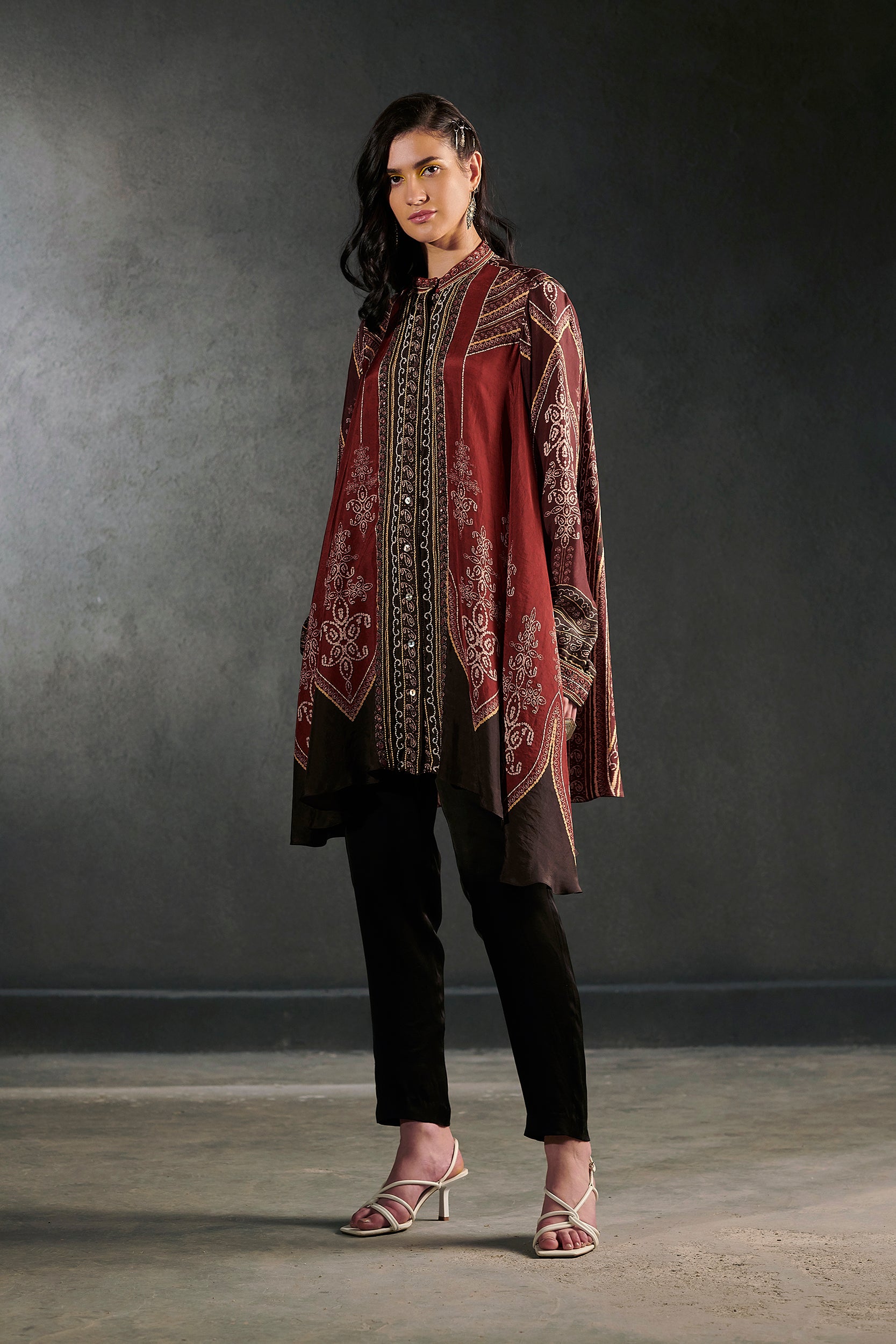 Bikaner Nilofer - Burgundy