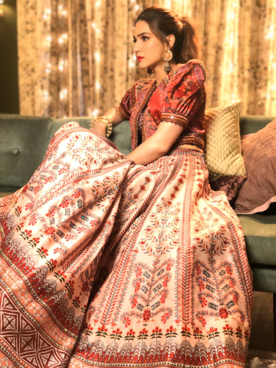 Kriti Sanon (kritisanon)