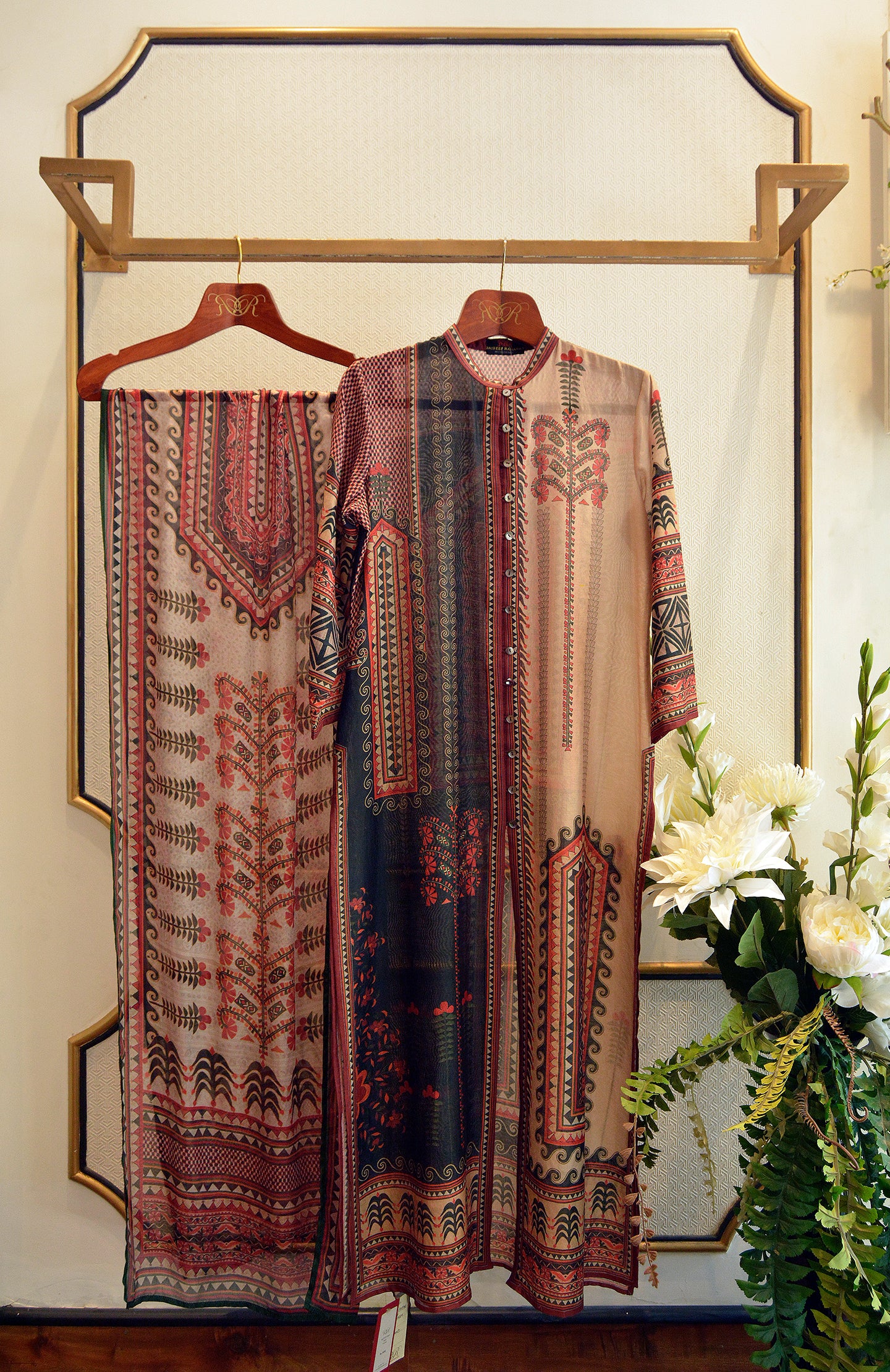 Kutch : Dharti Irem
